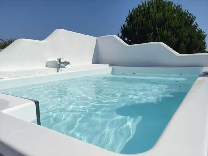 Hot Tub in Narciso Thassos Luxury Suites