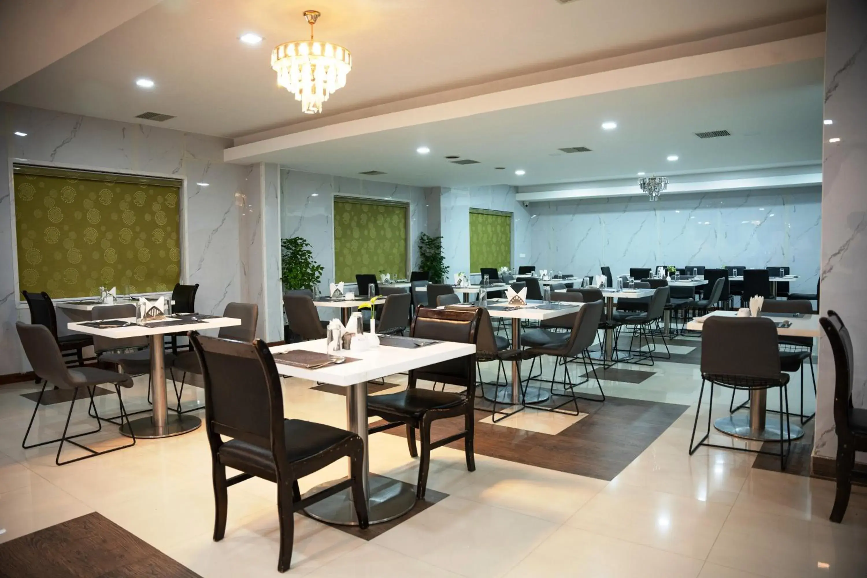Restaurant/places to eat in Heritage Residency By Lemongrove Hospitality Restaurant/places to eat in Heritage Residency By Lemongrove Hospitality