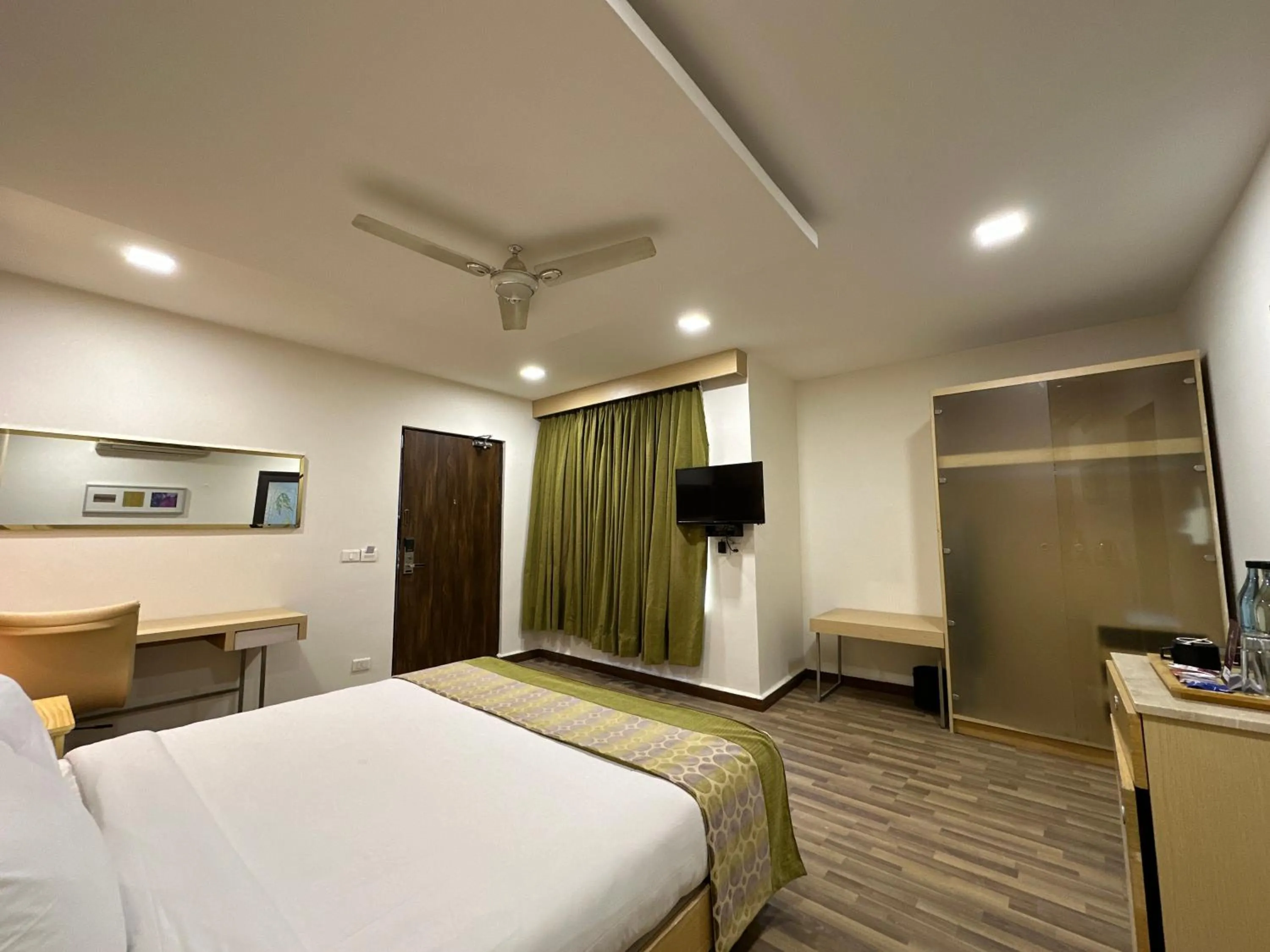 Bed in Heritage Residency By Lemongrove Hospitality