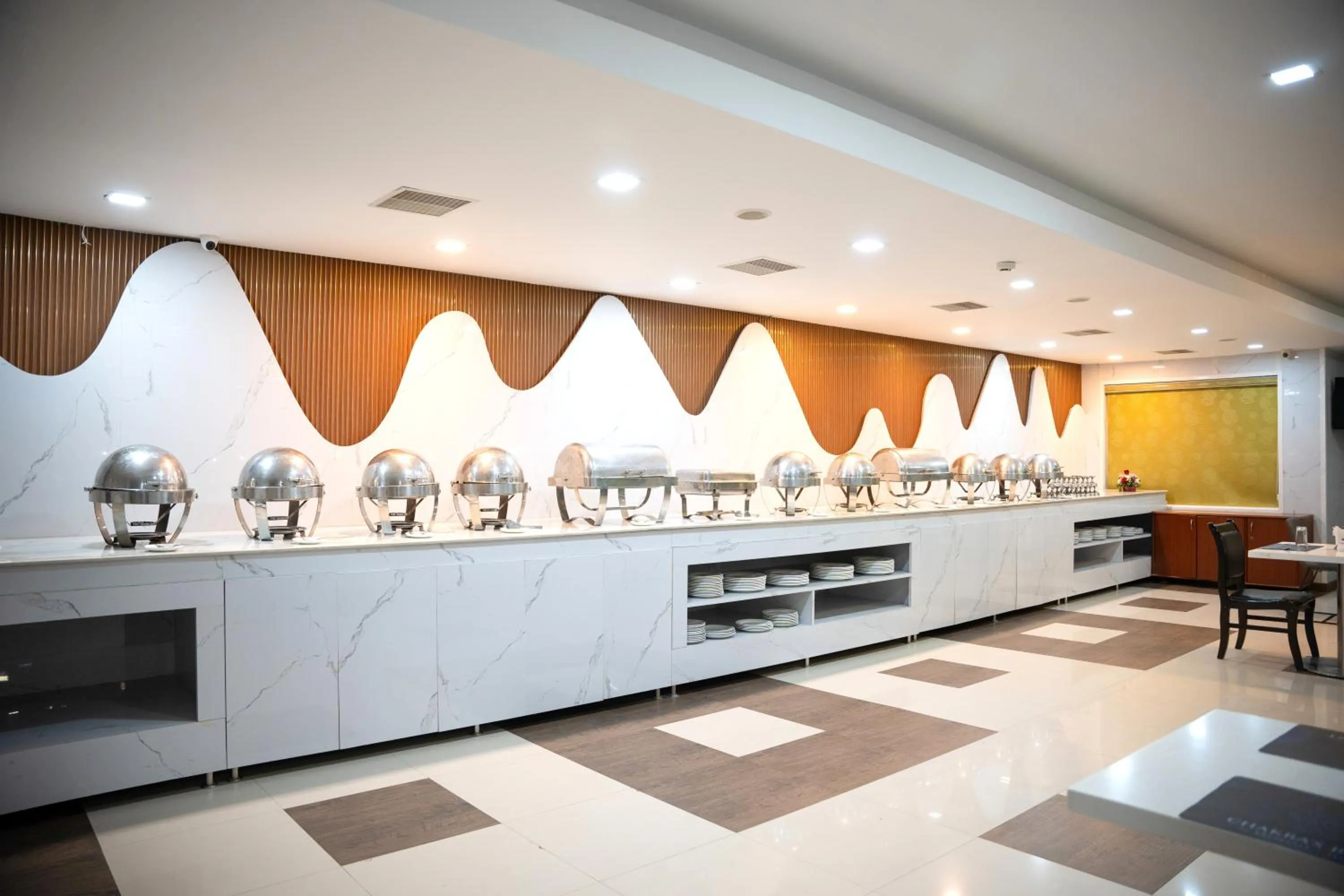 Restaurant/places to eat in Heritage Residency By Lemongrove Hospitality