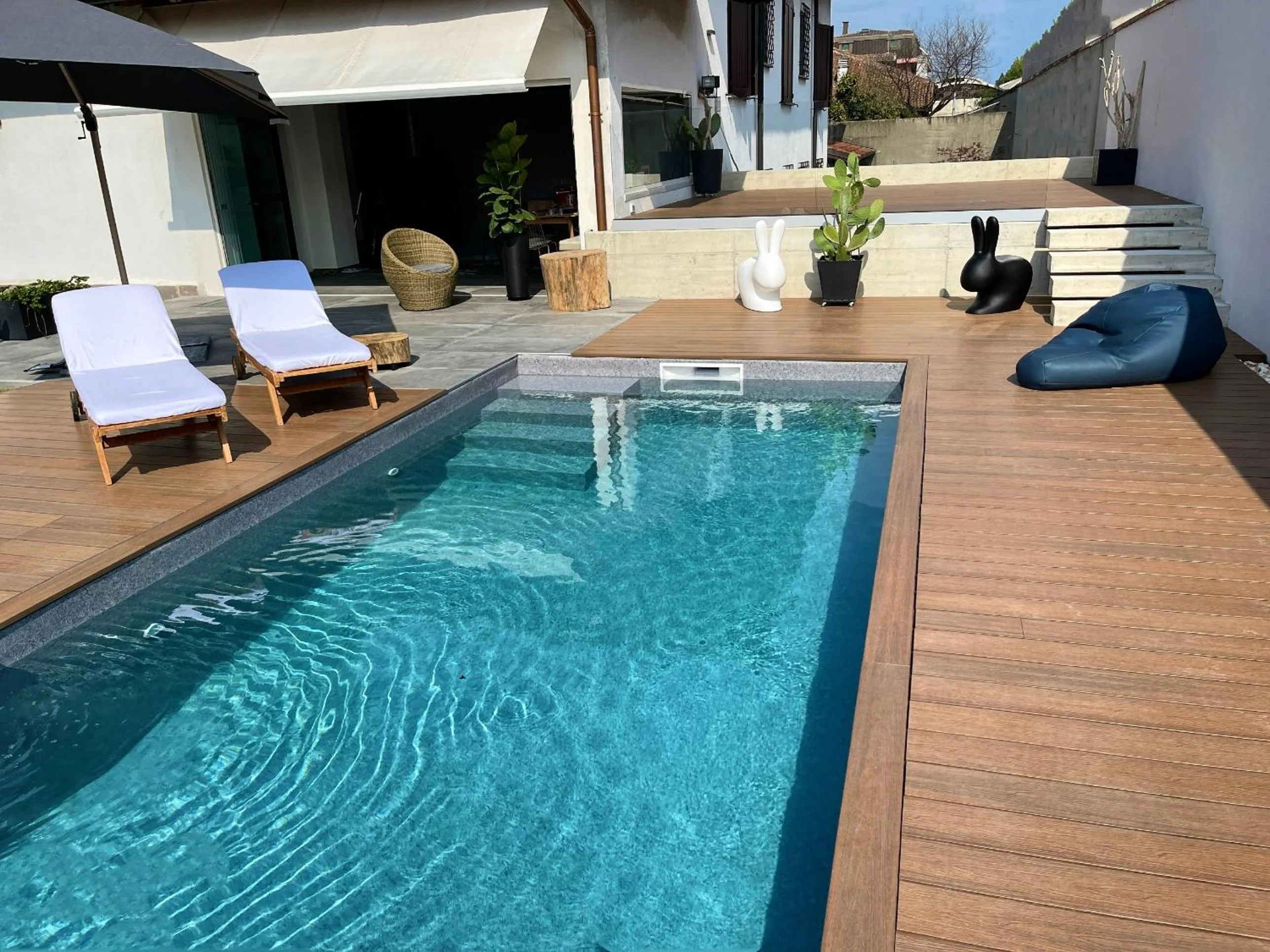 Swimming pool in Other Garden - Luxury Bed and Breakfast