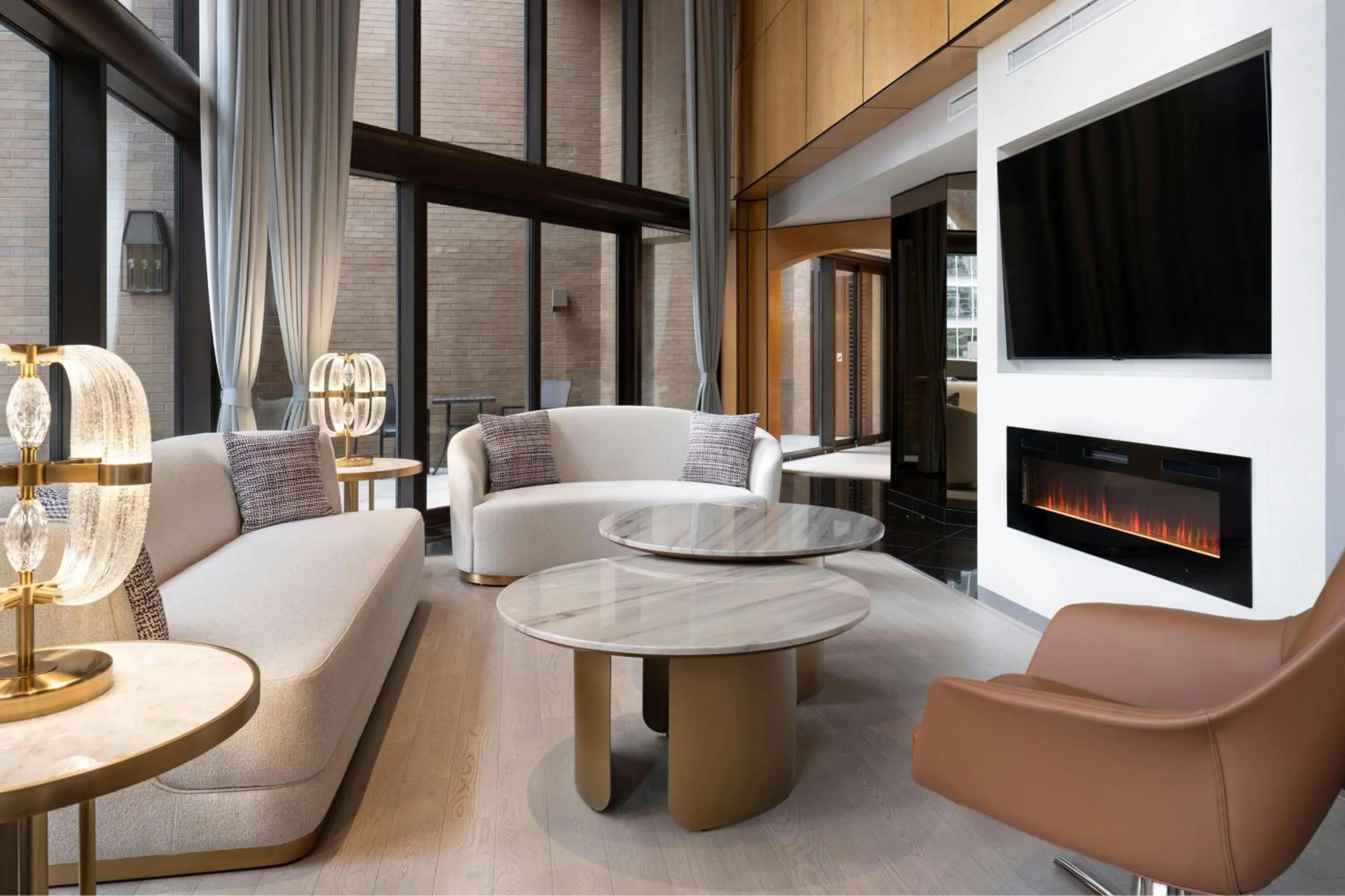 Living room in Metropolitan Hotel Vancouver