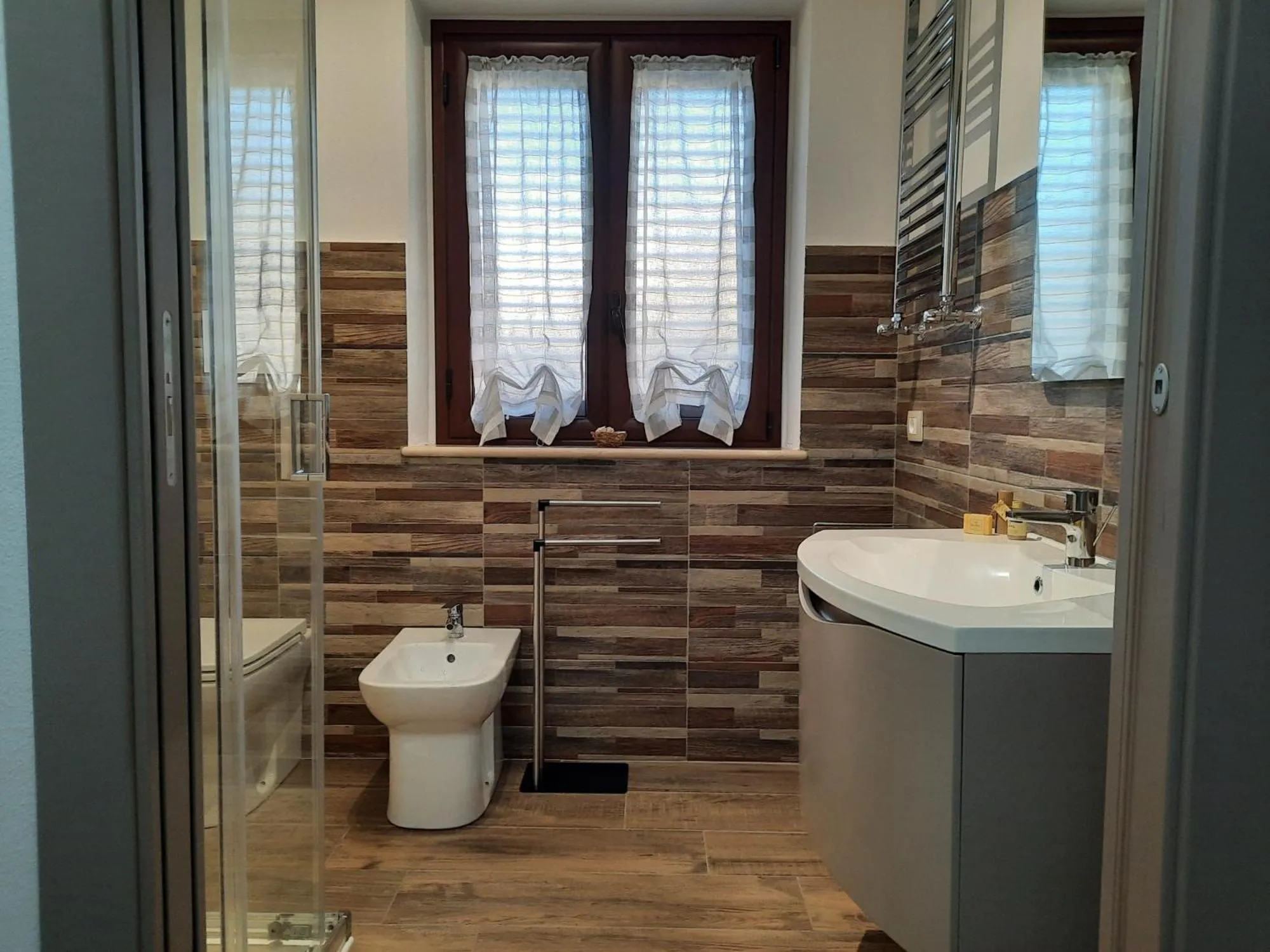 Bathroom in Sulfurea B&B ***