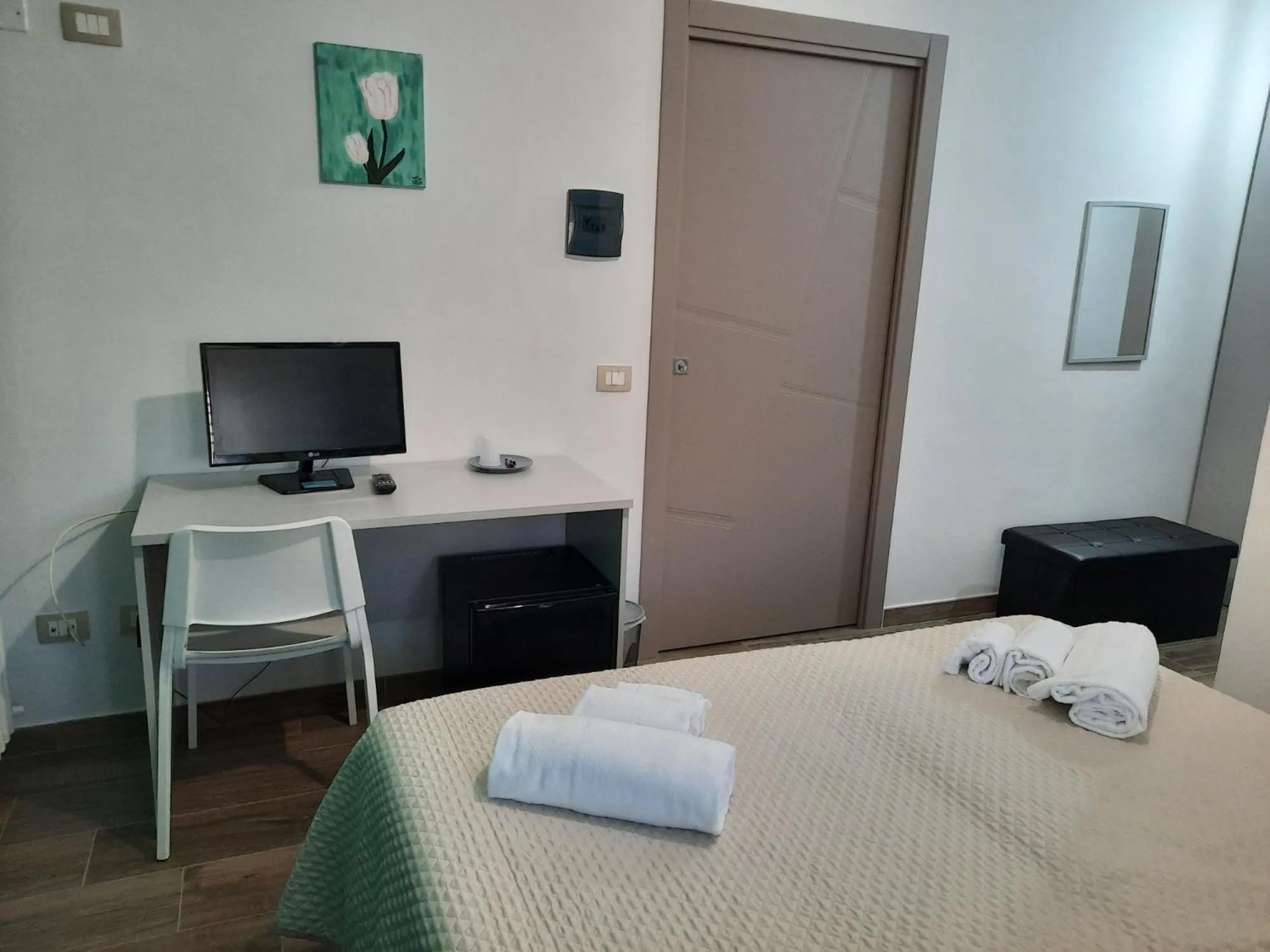 TV and multimedia, Bed in Sulfurea B&B ***