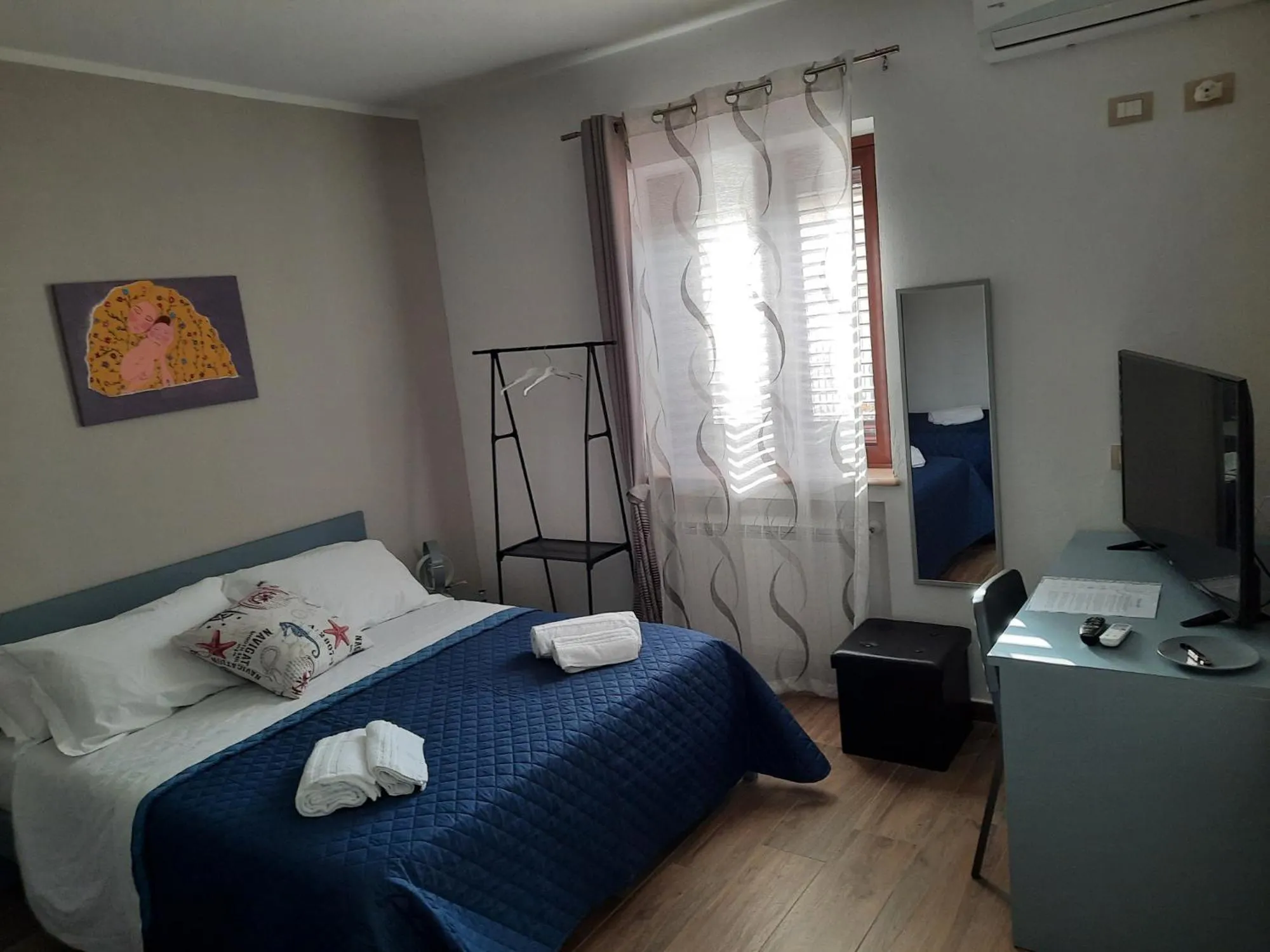 Bedroom, Bed in Sulfurea B&B ***