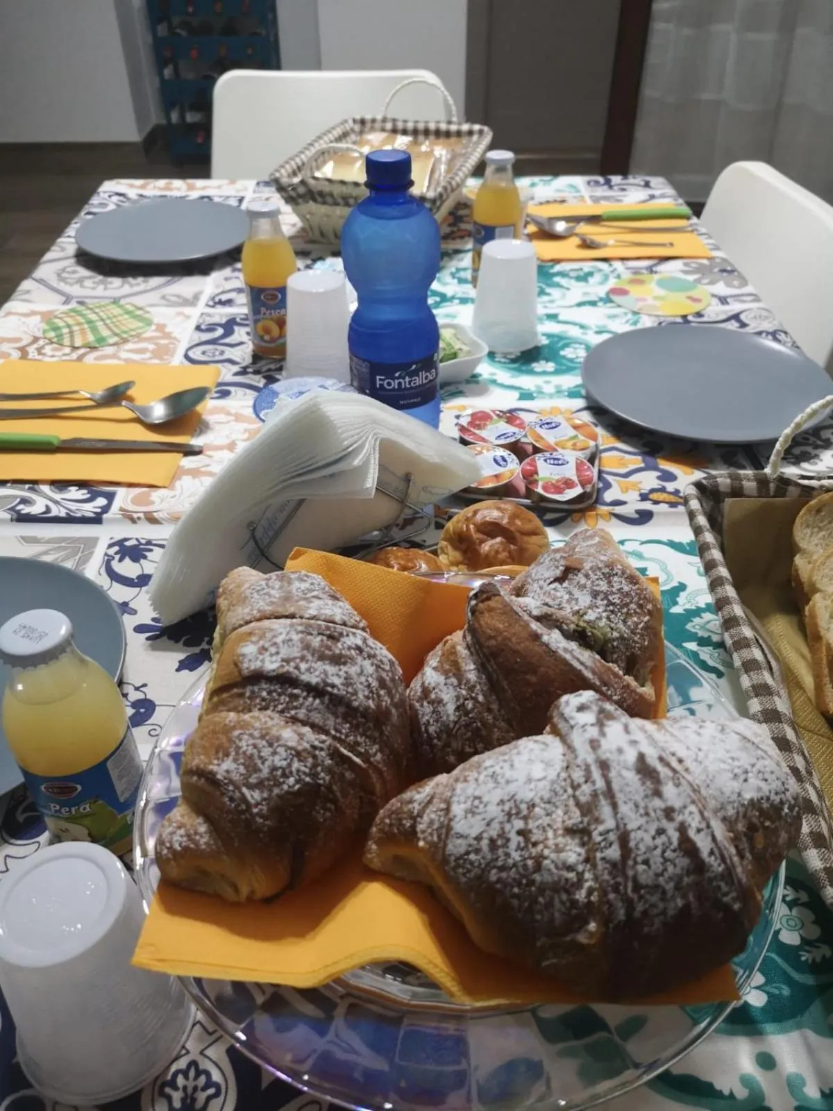 Breakfast in Sulfurea B&B ***