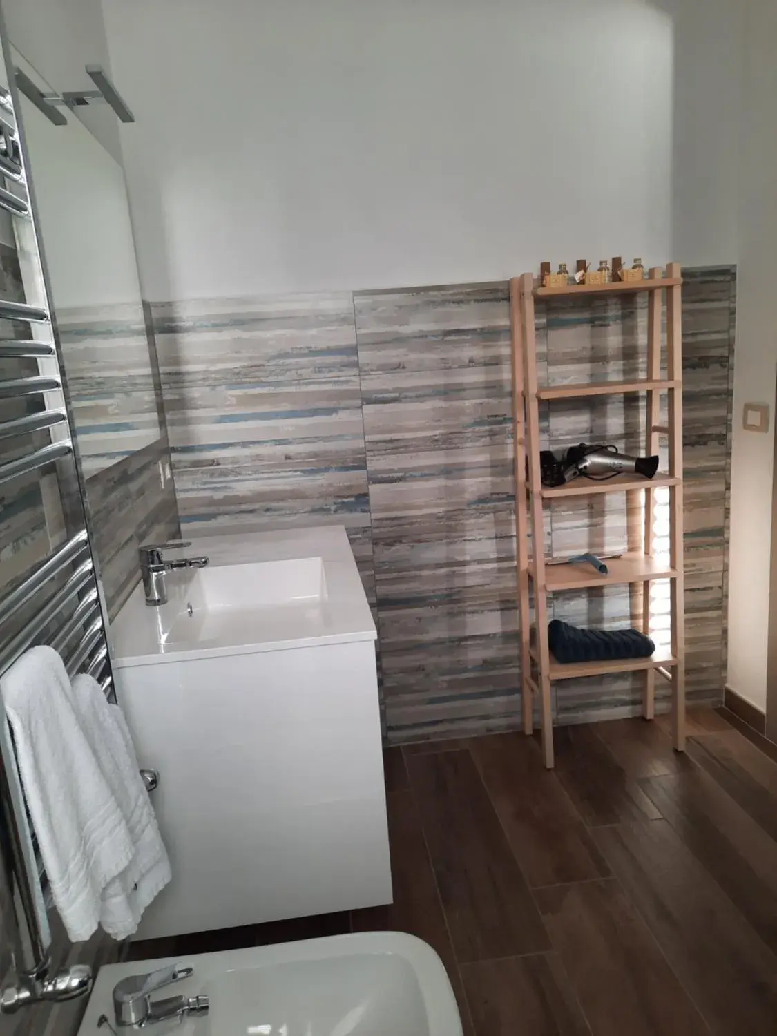 Double Room with Private Bathroom - single occupancy in Sulfurea B&B *** Double Room with Private Bathroom - single occupancy in Sulfurea B&B ***