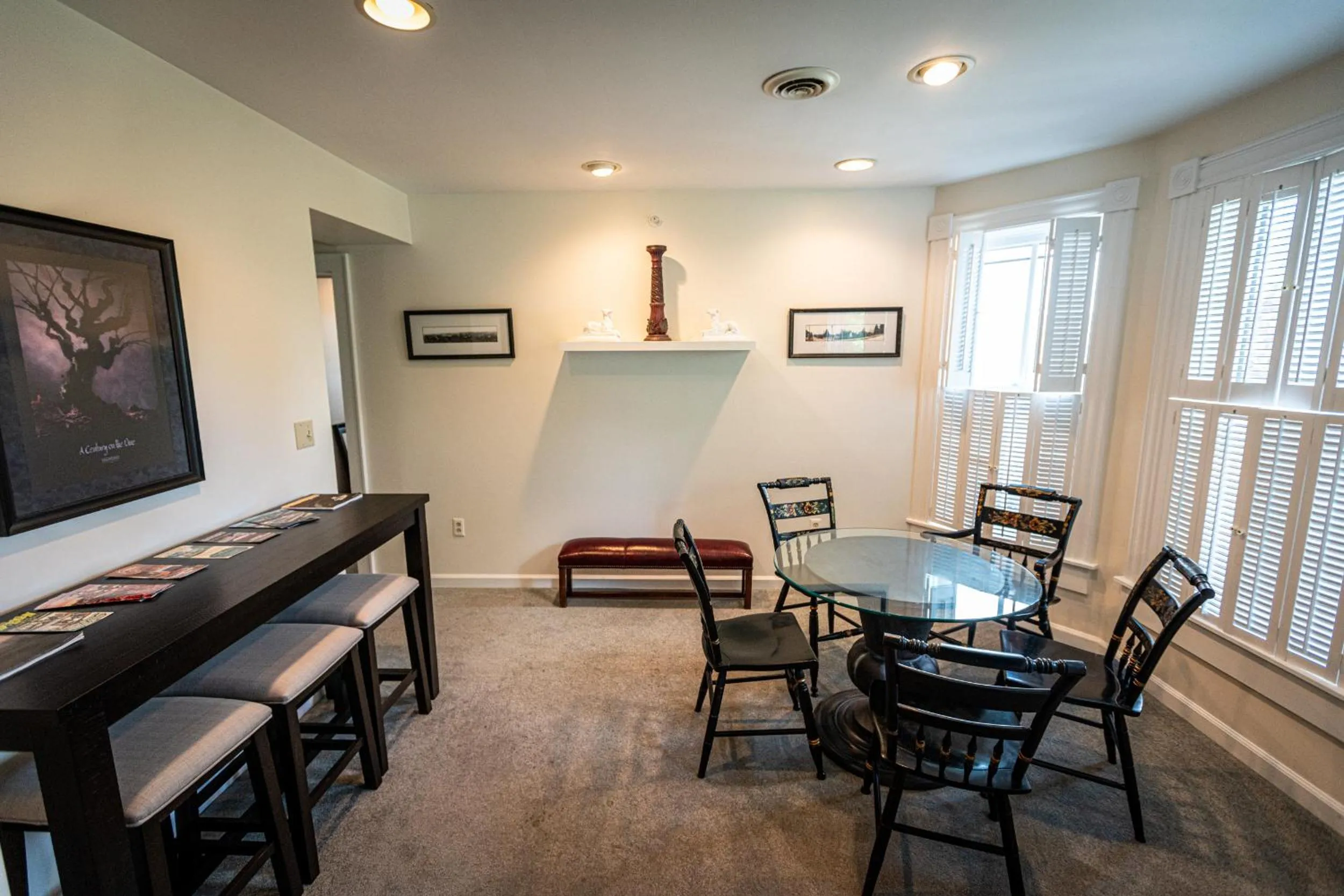 Dining area in Washington Street Quarters