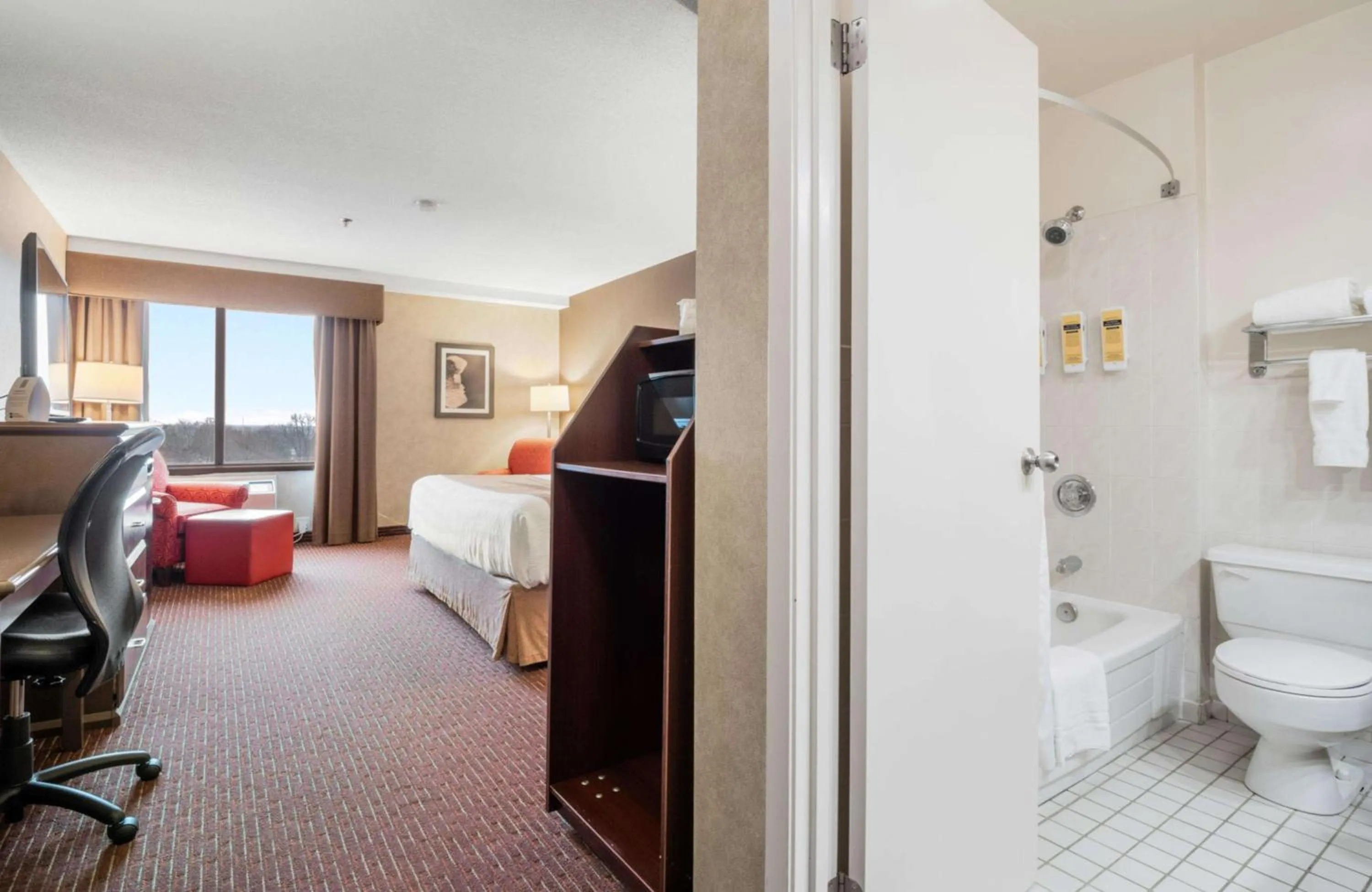 Bedroom, Bed in Best Western Plus Cairn Croft Hotel