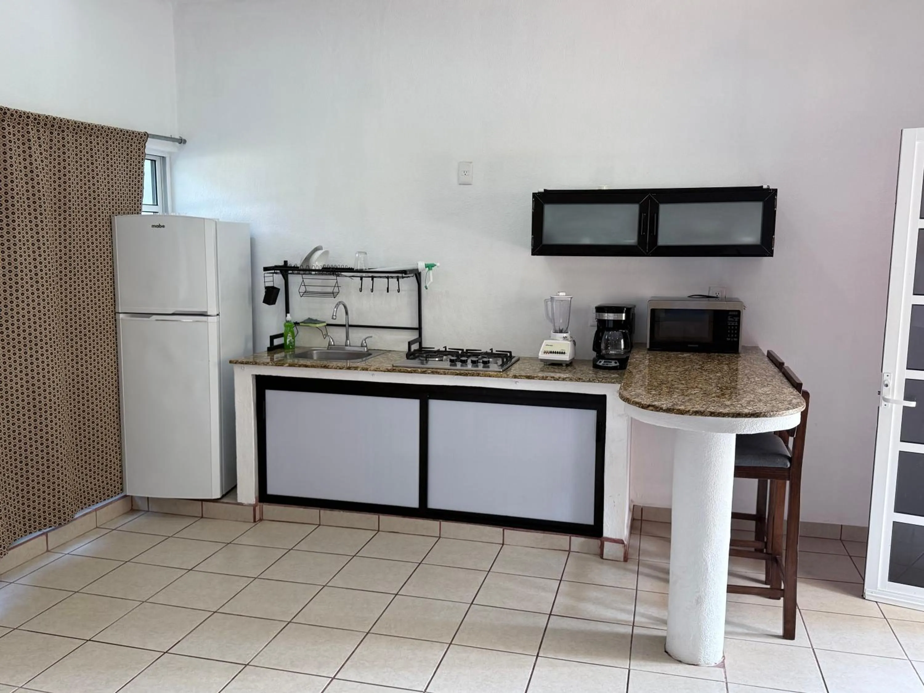 Hotel y Bungalows Bugambilias