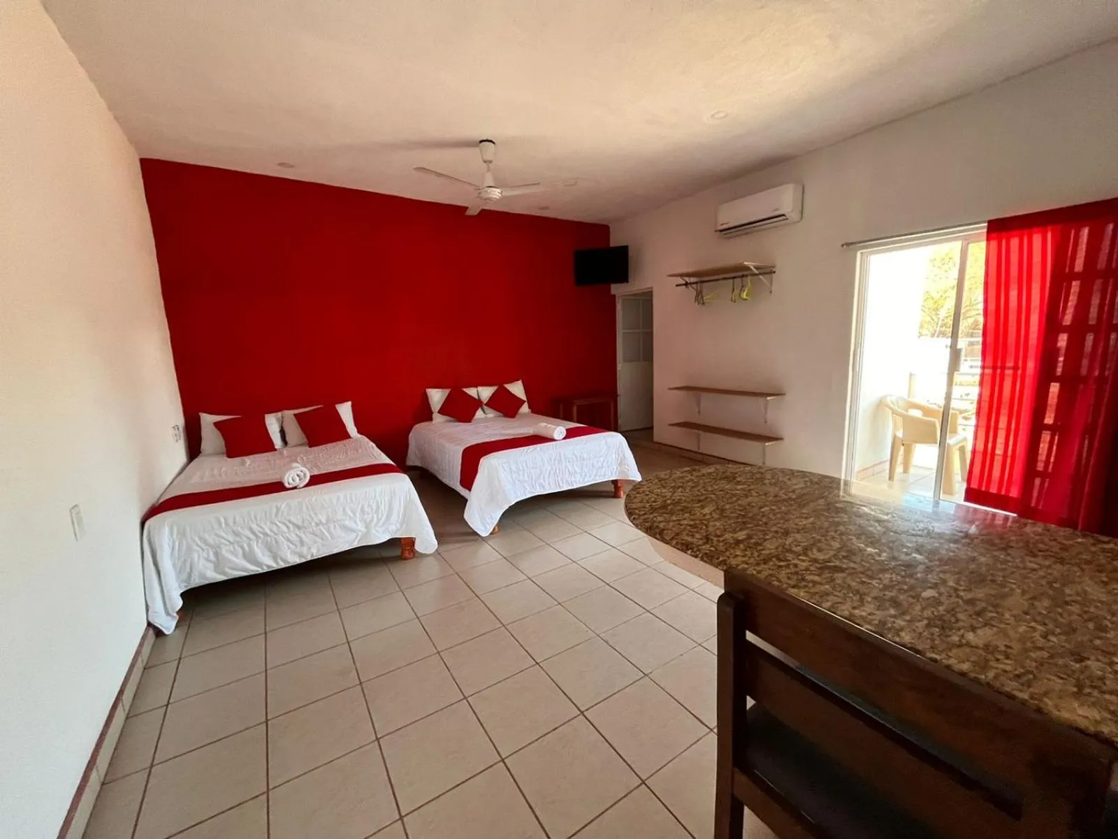 Bed in Hotel y Bungalows Bugambilias