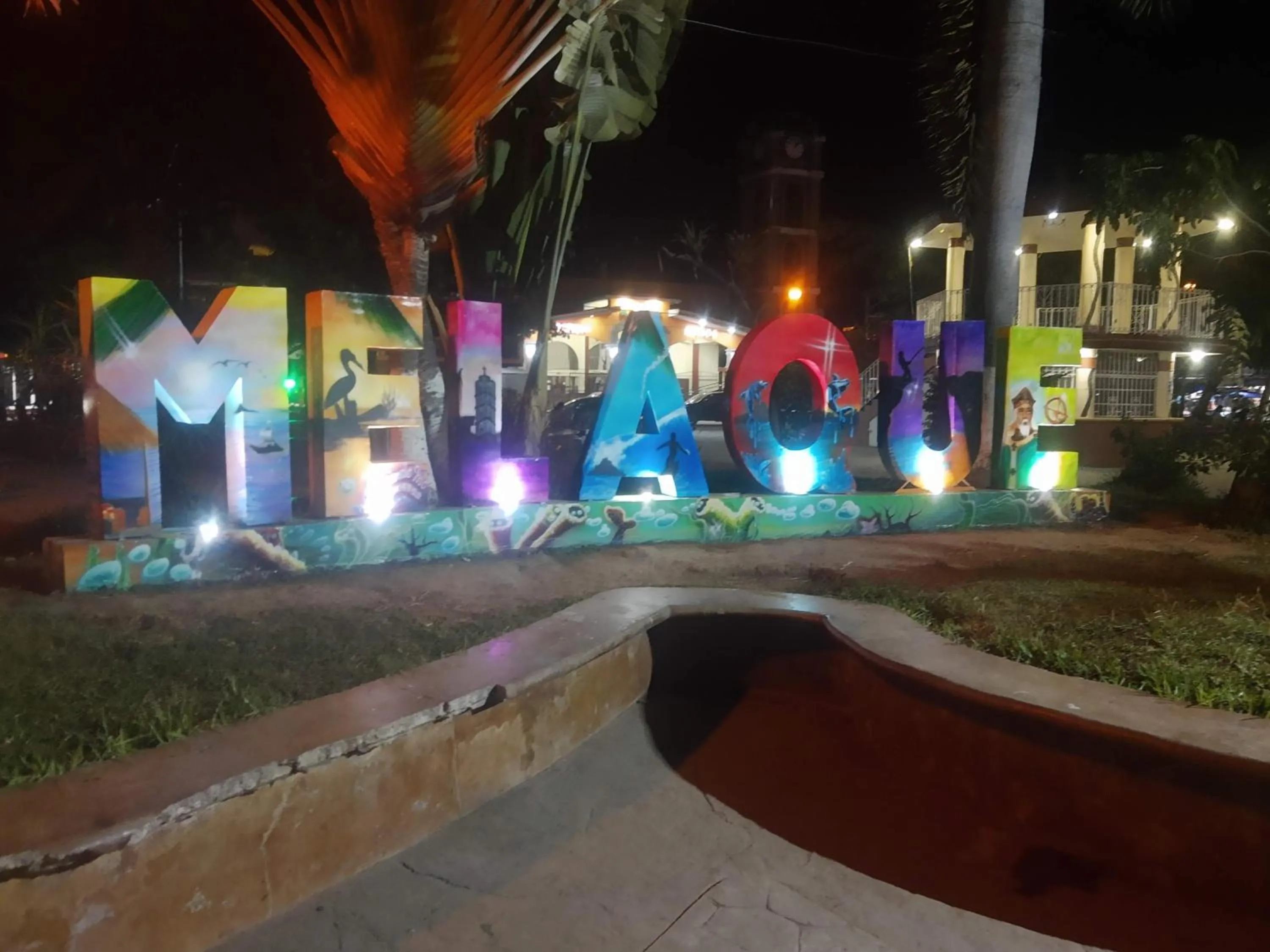 Hotel y Bungalows Bugambilias