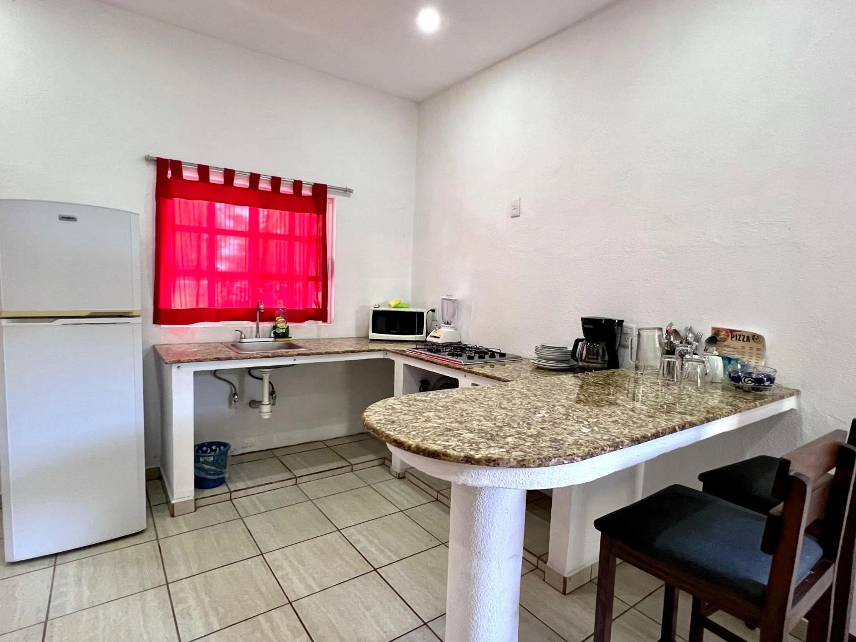 Hotel y Bungalows Bugambilias