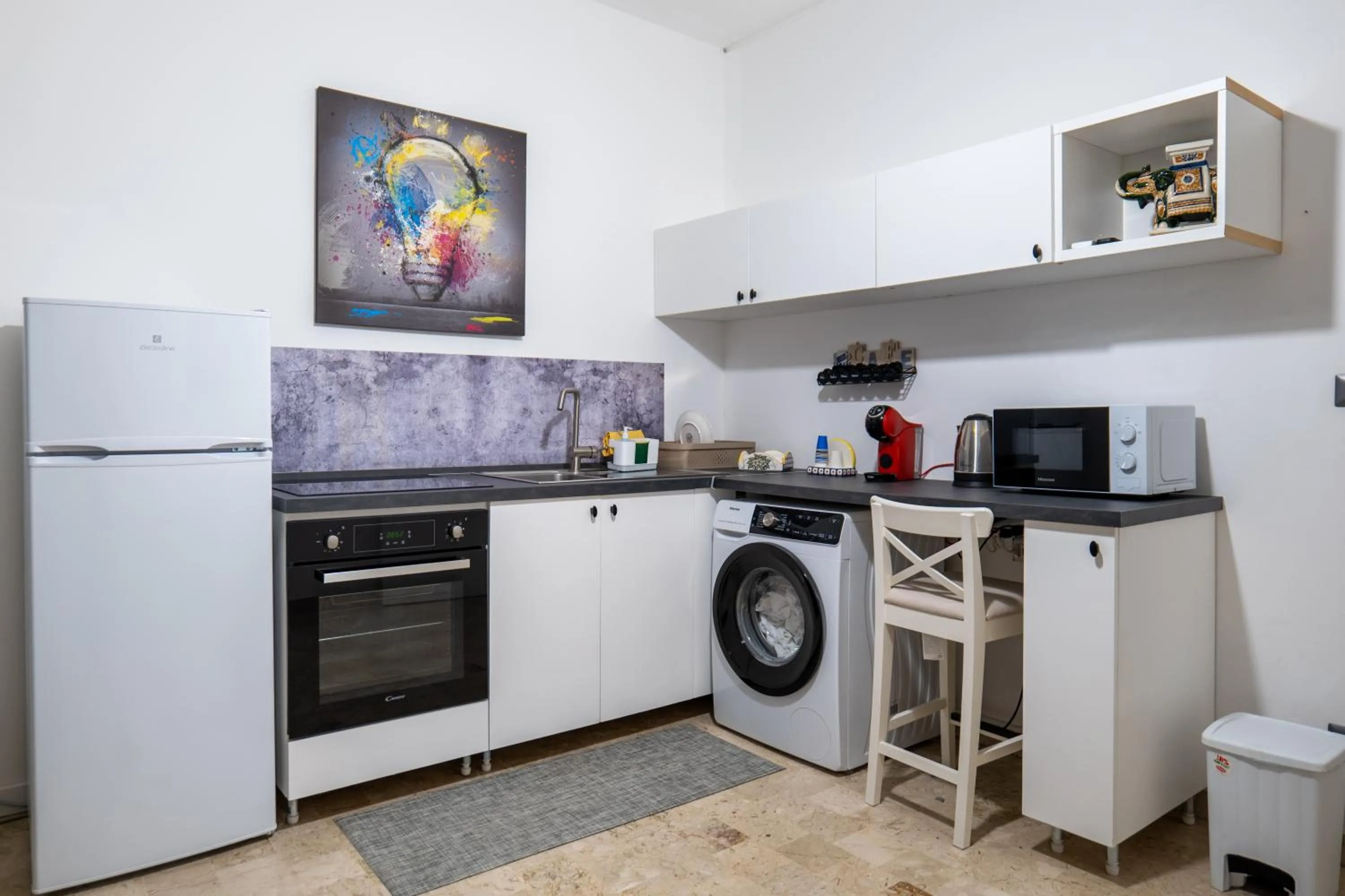 Communal kitchen in Sweet Home