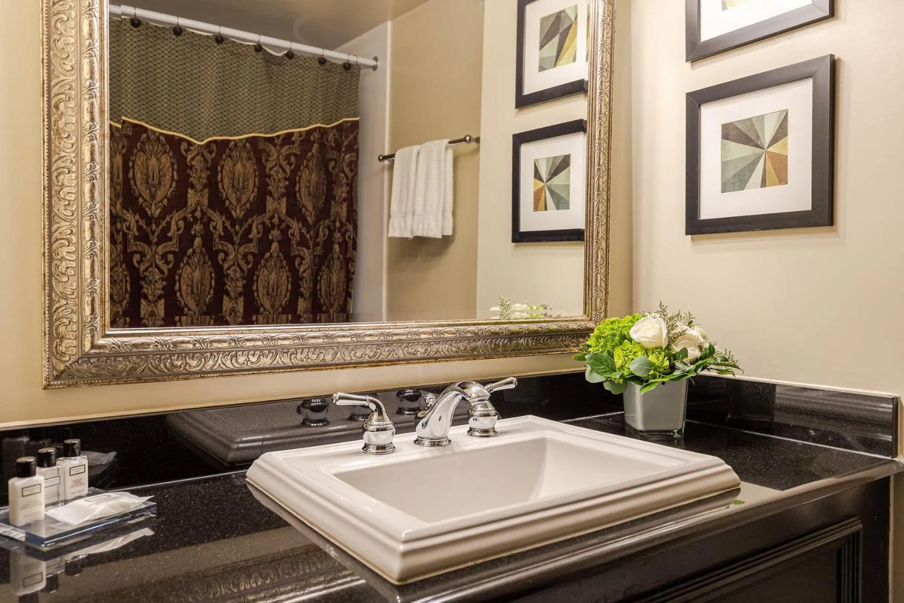 Bathroom in Old Stone Inn Boutique Hotel