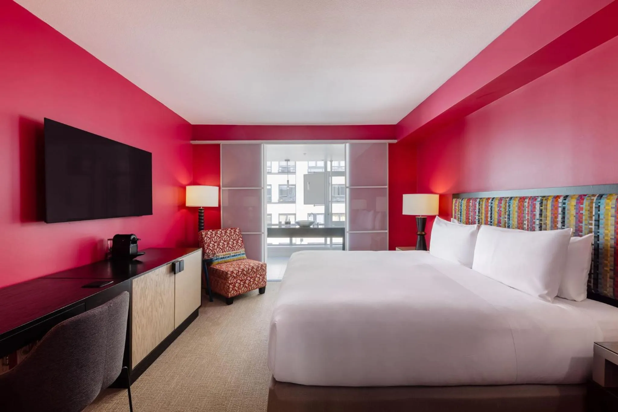 Photo of the whole room, Bed in OPUS Vancouver