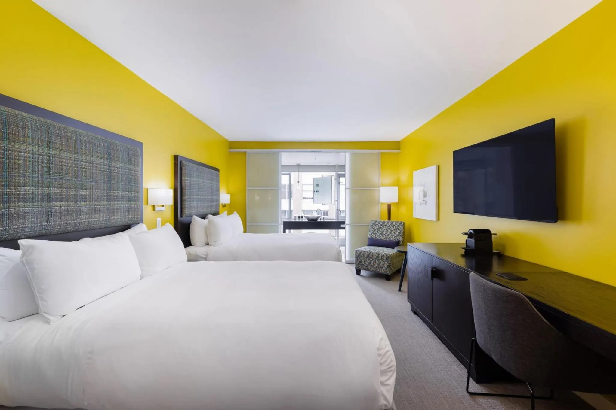 Photo of the whole room, Bed in OPUS Vancouver