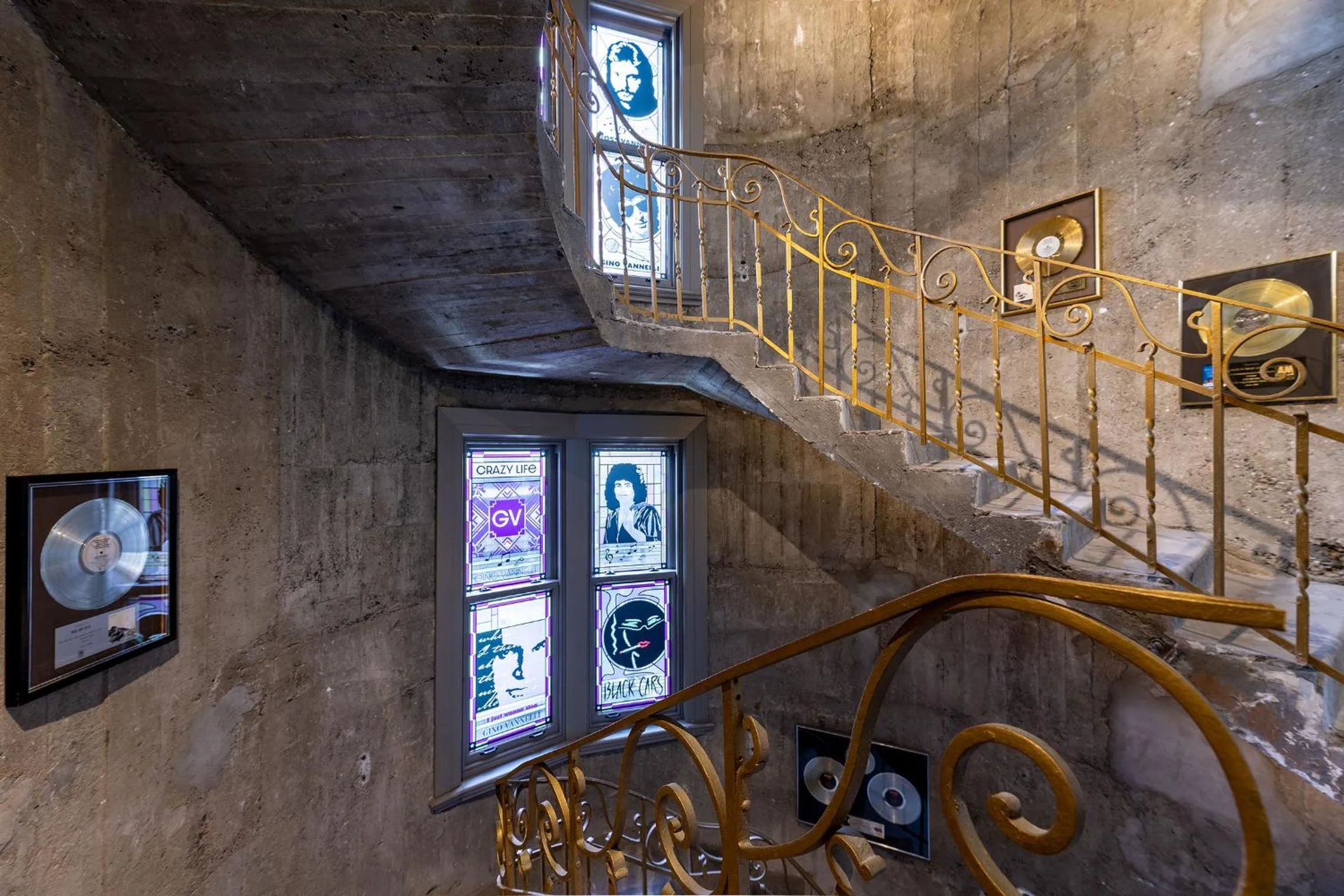 Decorative detail in HOTEL10