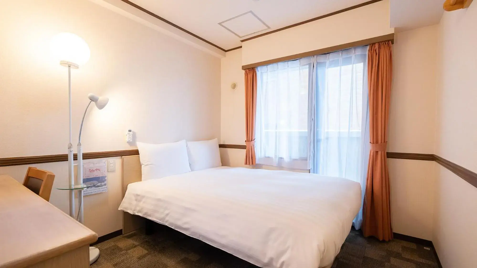 Double Room - Smoking in Toyoko Inn Hokkaido Sapporo-eki Nishi-guchi Hokudai Mae Double Room - Smoking in Toyoko Inn Hokkaido Sapporo-eki Nishi-guchi Hokudai Mae