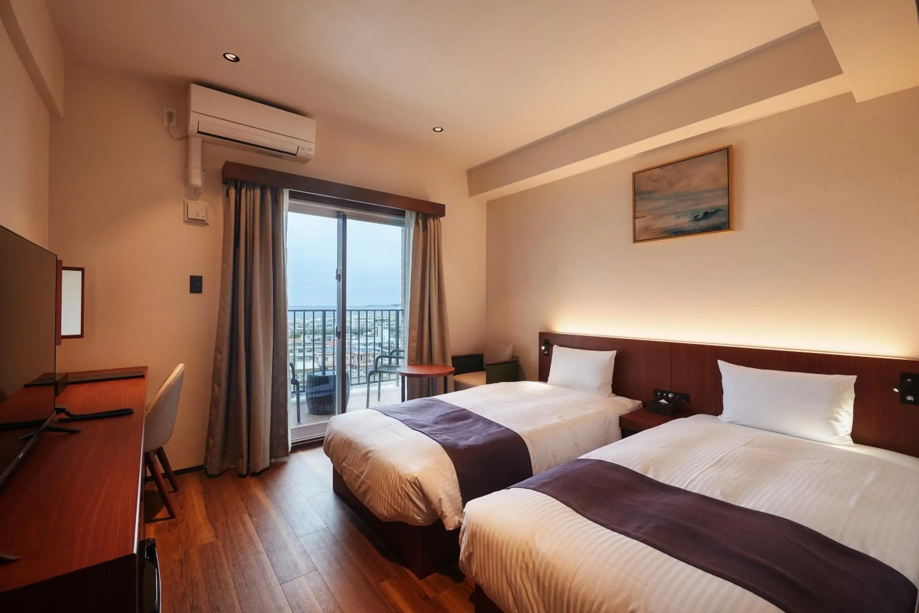 Photo of the whole room, Bed in THE GRAND HOTEL GINOWAN Photo of the whole room, Bed in THE GRAND HOTEL GINOWAN