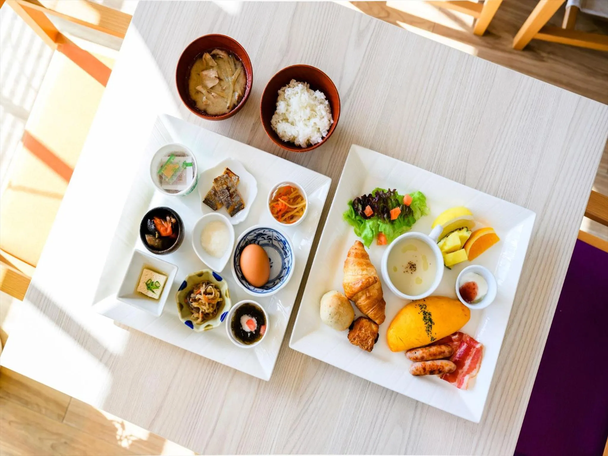 Breakfast in THE GRAND HOTEL GINOWAN