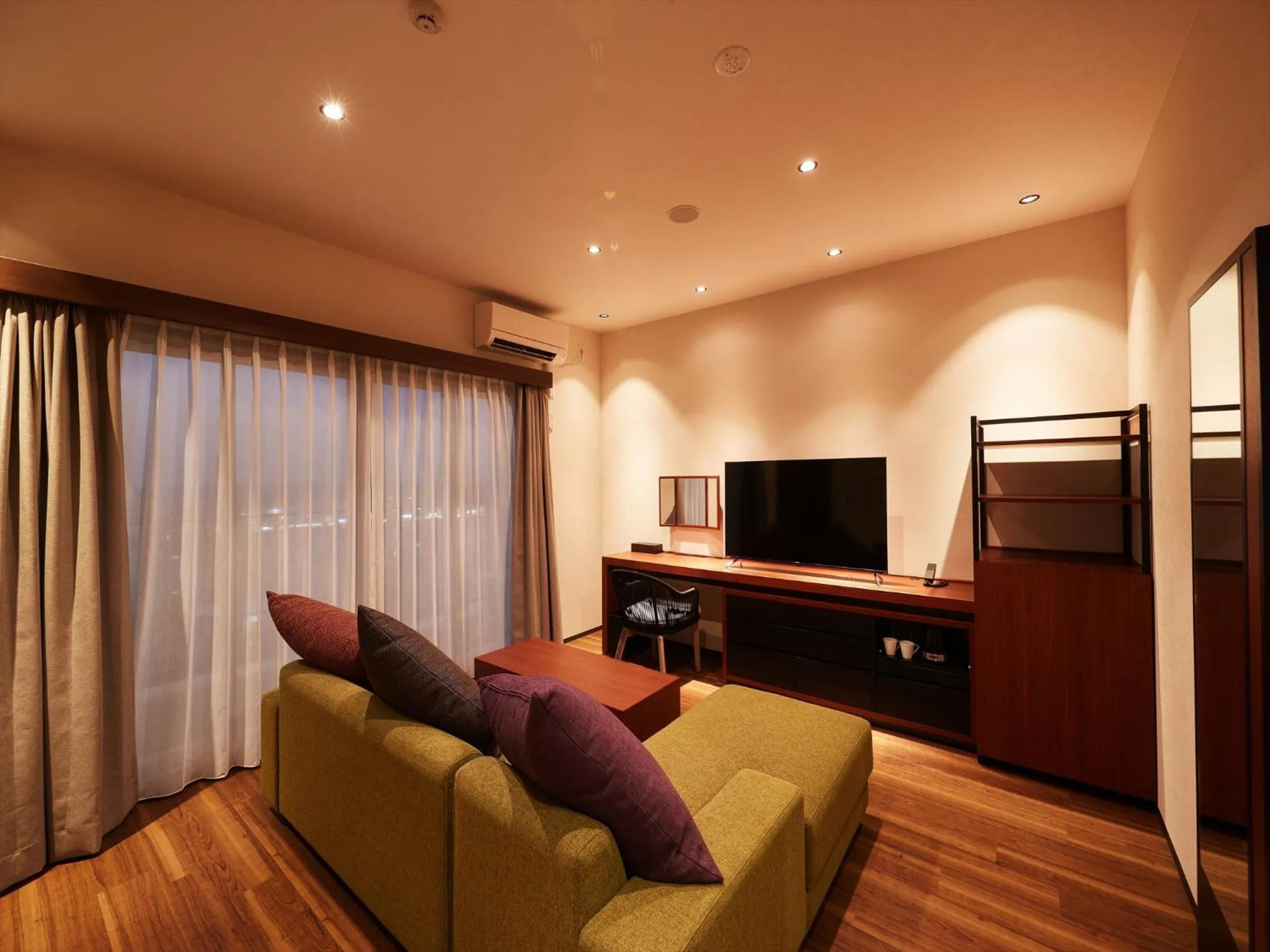 TV and multimedia in THE GRAND HOTEL GINOWAN