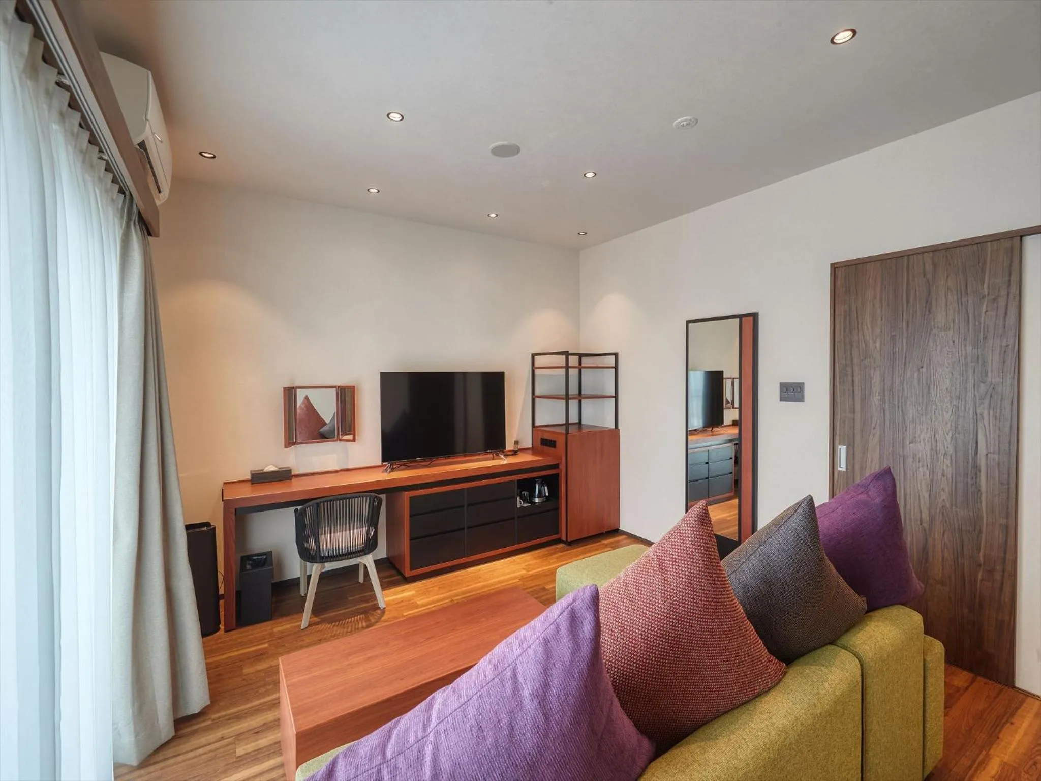 TV and multimedia in THE GRAND HOTEL GINOWAN