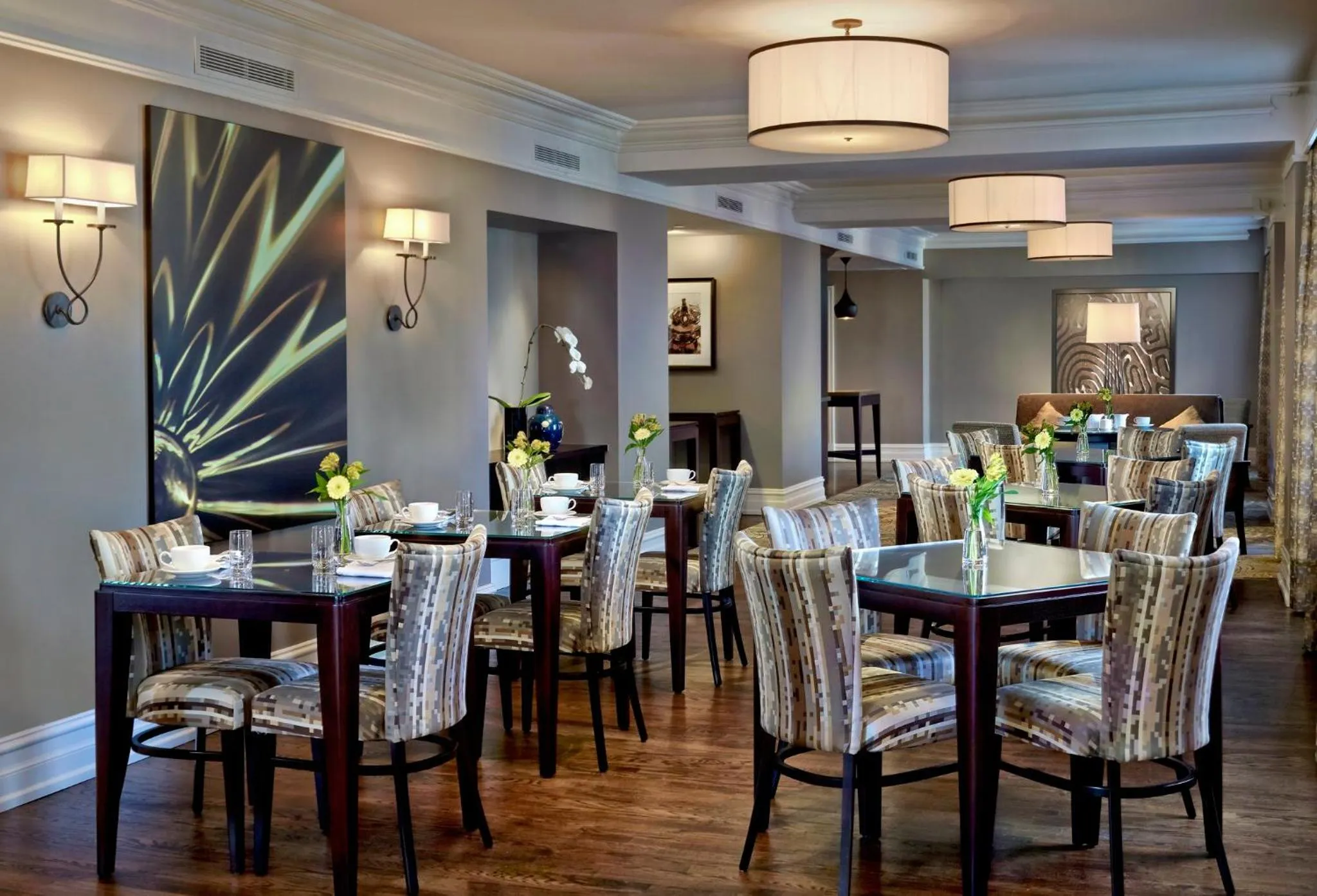 Lounge or bar in The Omni King Edward Hotel