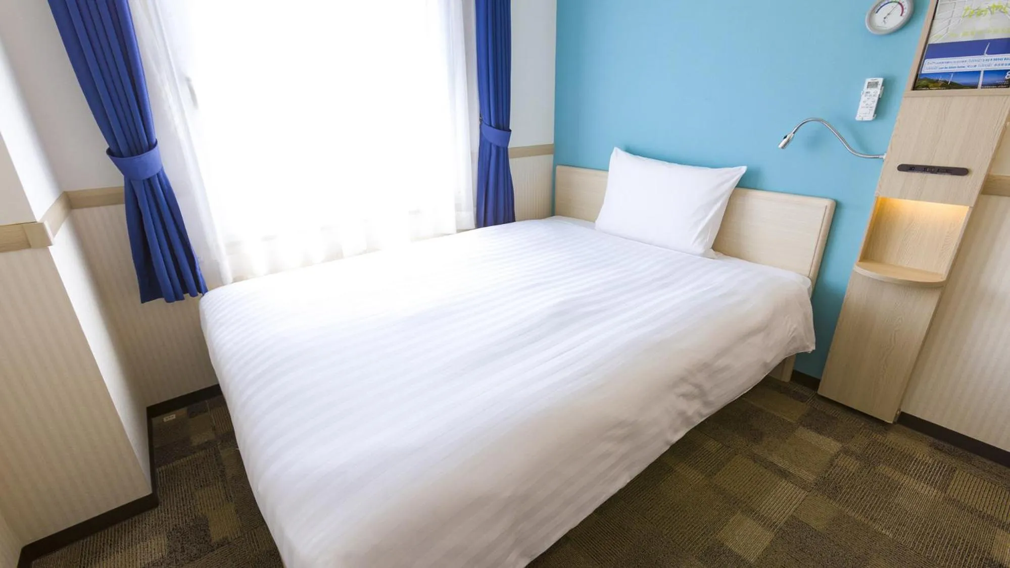 Bedroom, Bed in Toyoko Inn Tokyo Akishima-eki Minami-guchi