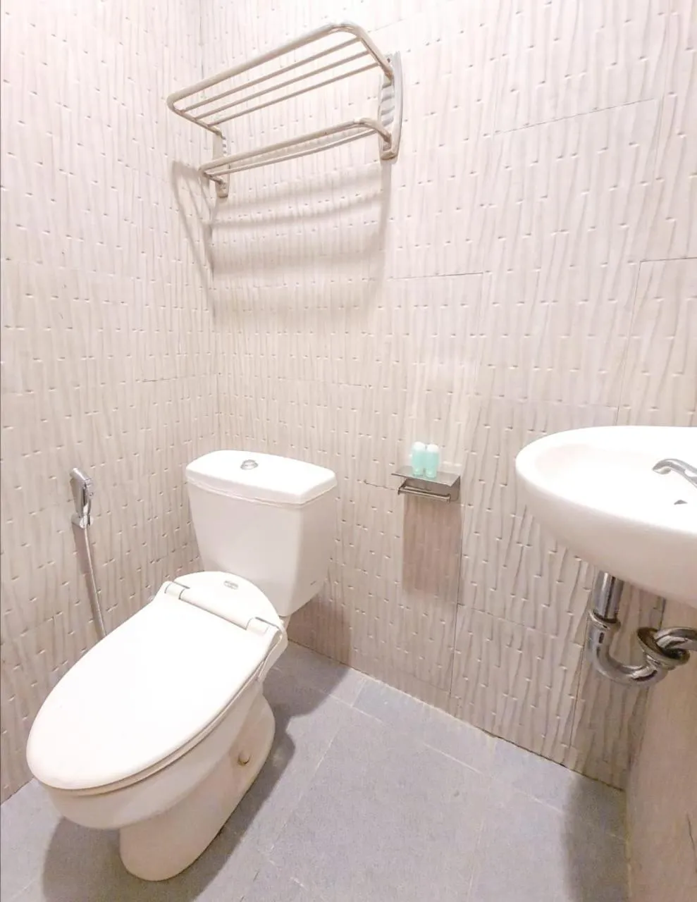 Bathroom in Front One Green Boutique Hotel Abepura