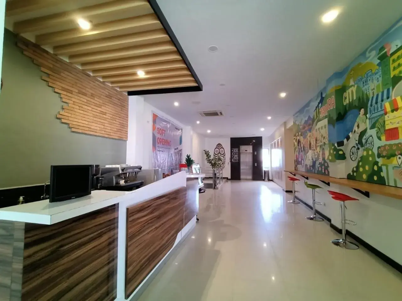 Restaurant/places to eat in Front One Green Boutique Hotel Abepura Restaurant/places to eat in Front One Green Boutique Hotel Abepura