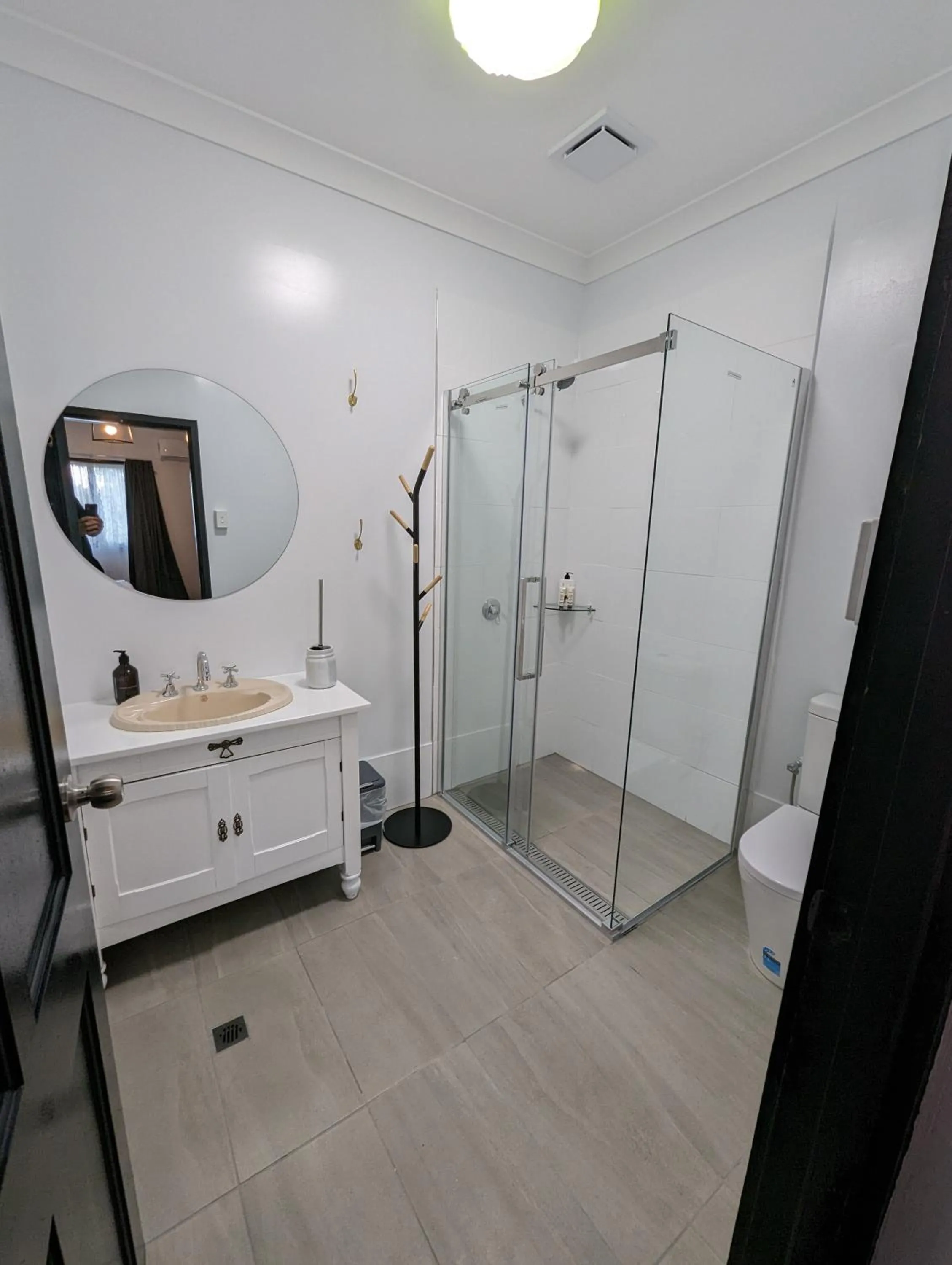 Bathroom in Toodyay Manor