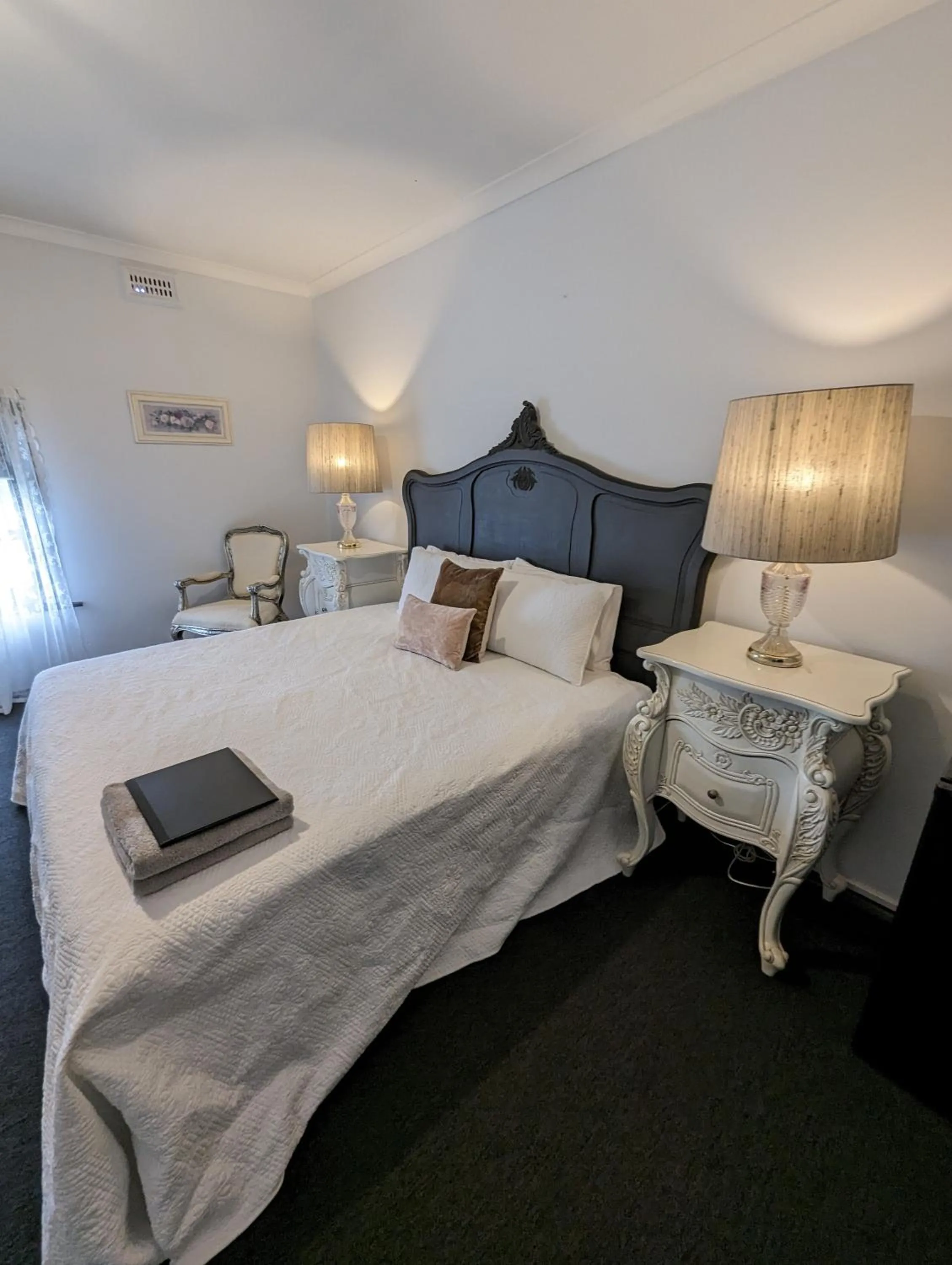 Bedroom, Bed in Toodyay Manor