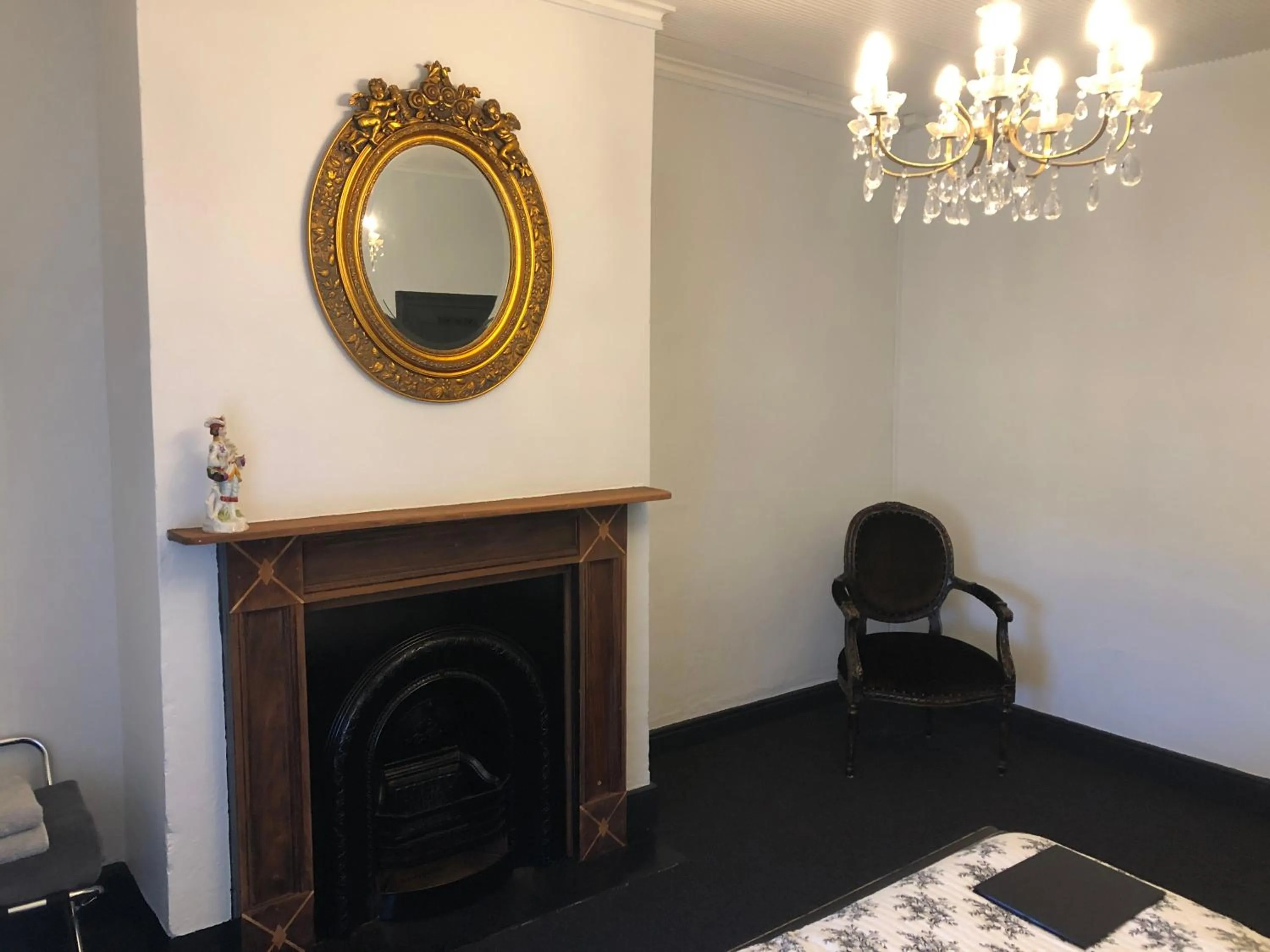 Bedroom in Toodyay Manor