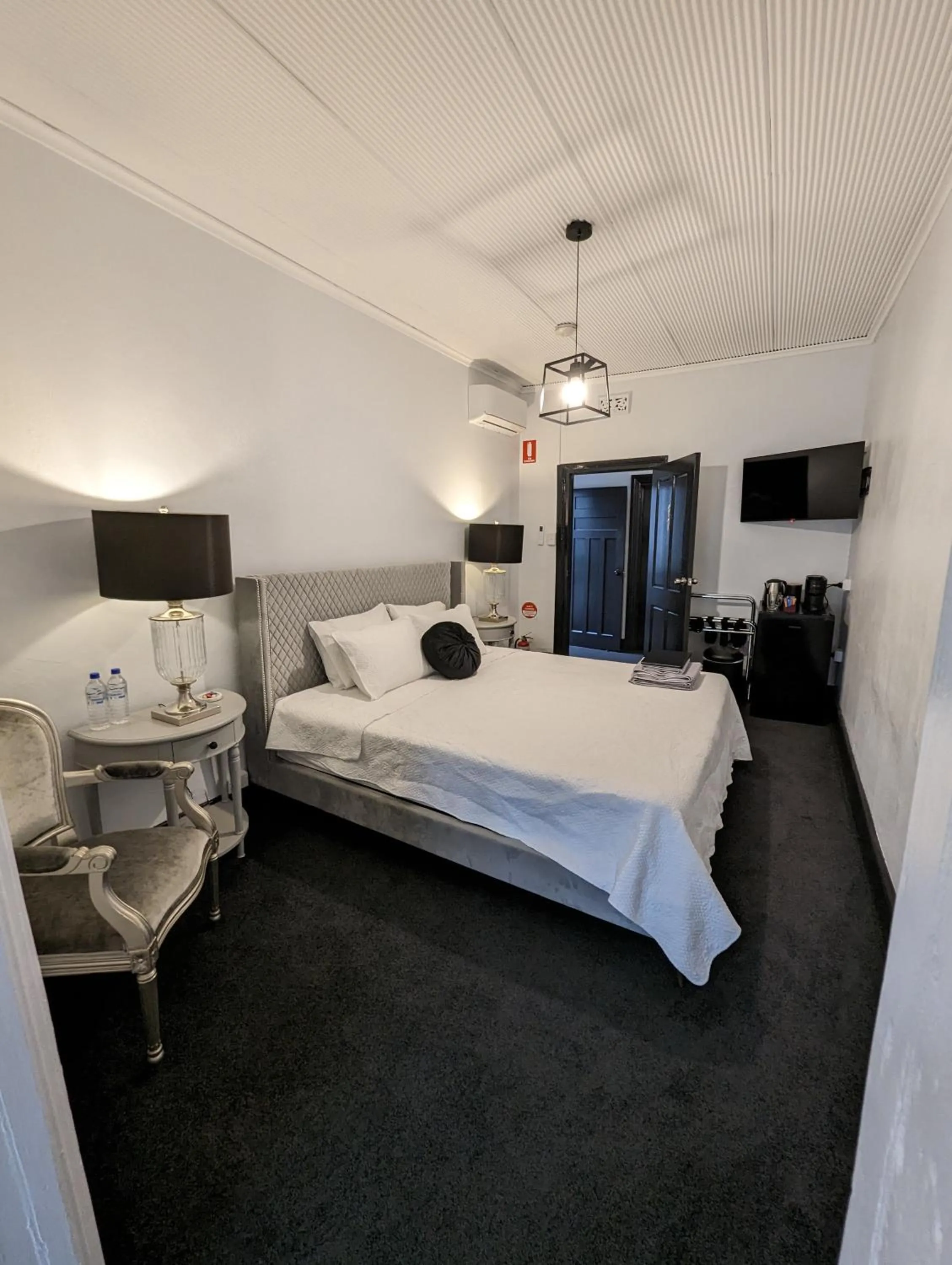 Bed in Toodyay Manor