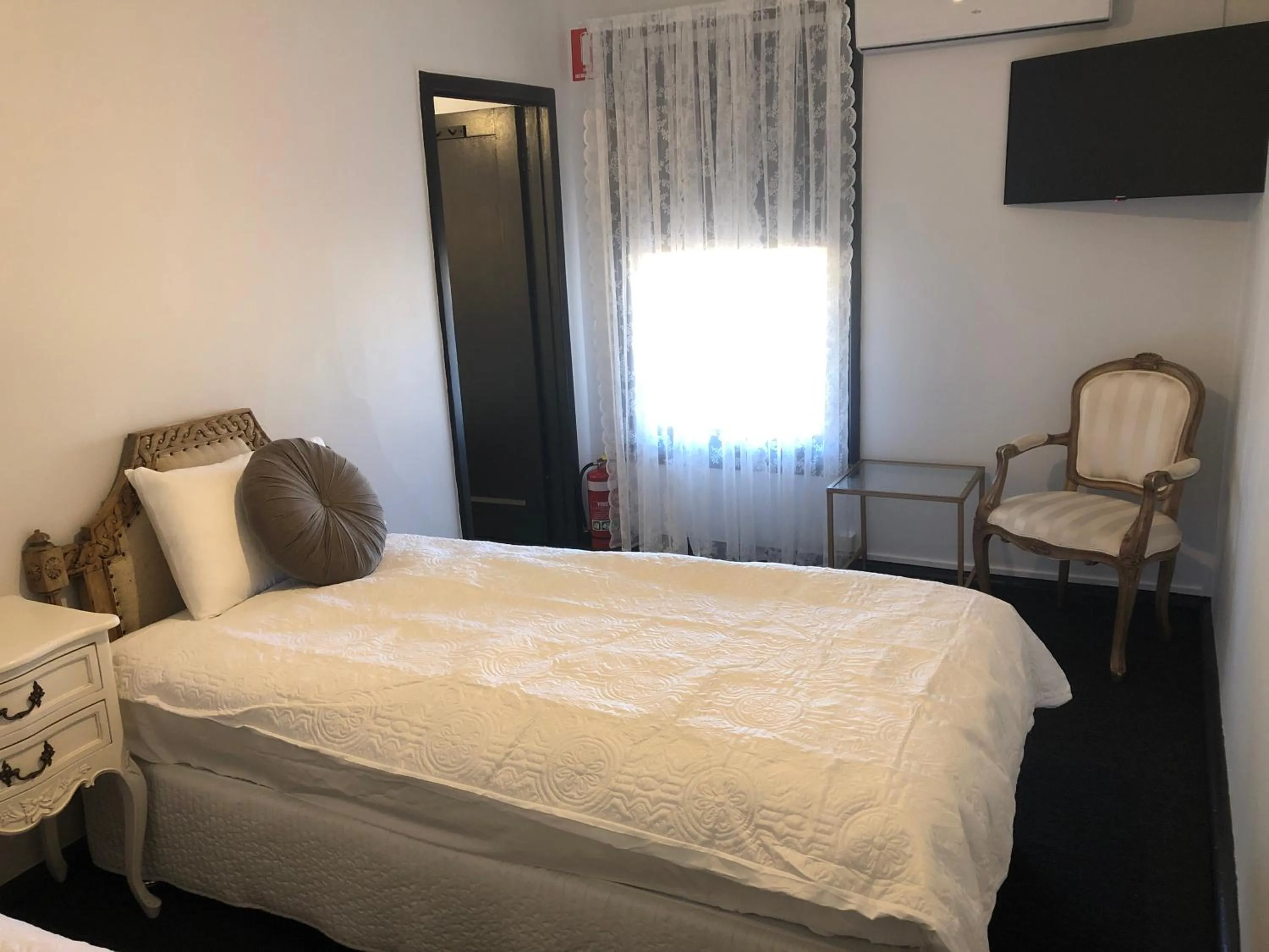 Bedroom, Bed in Toodyay Manor