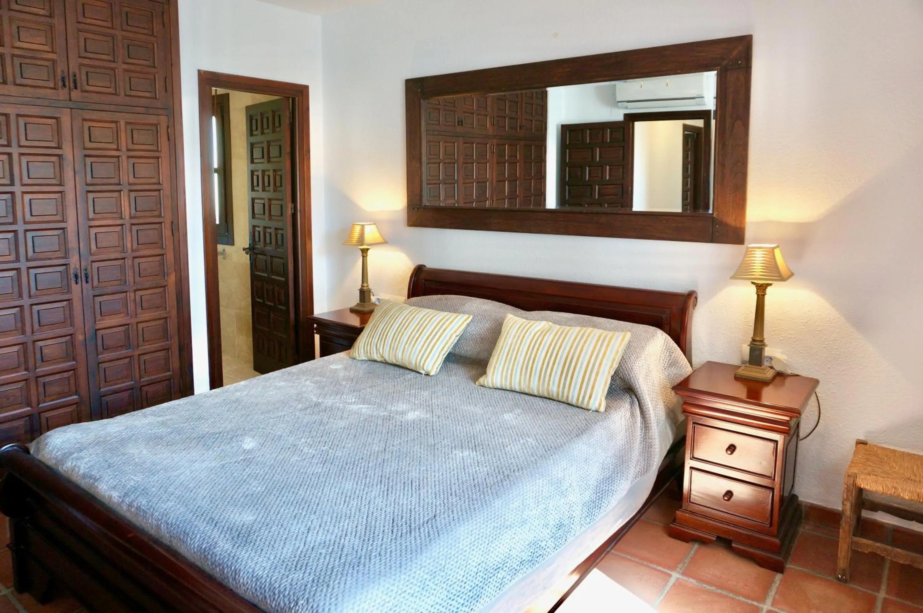 Living room, Bed in Casa Alba