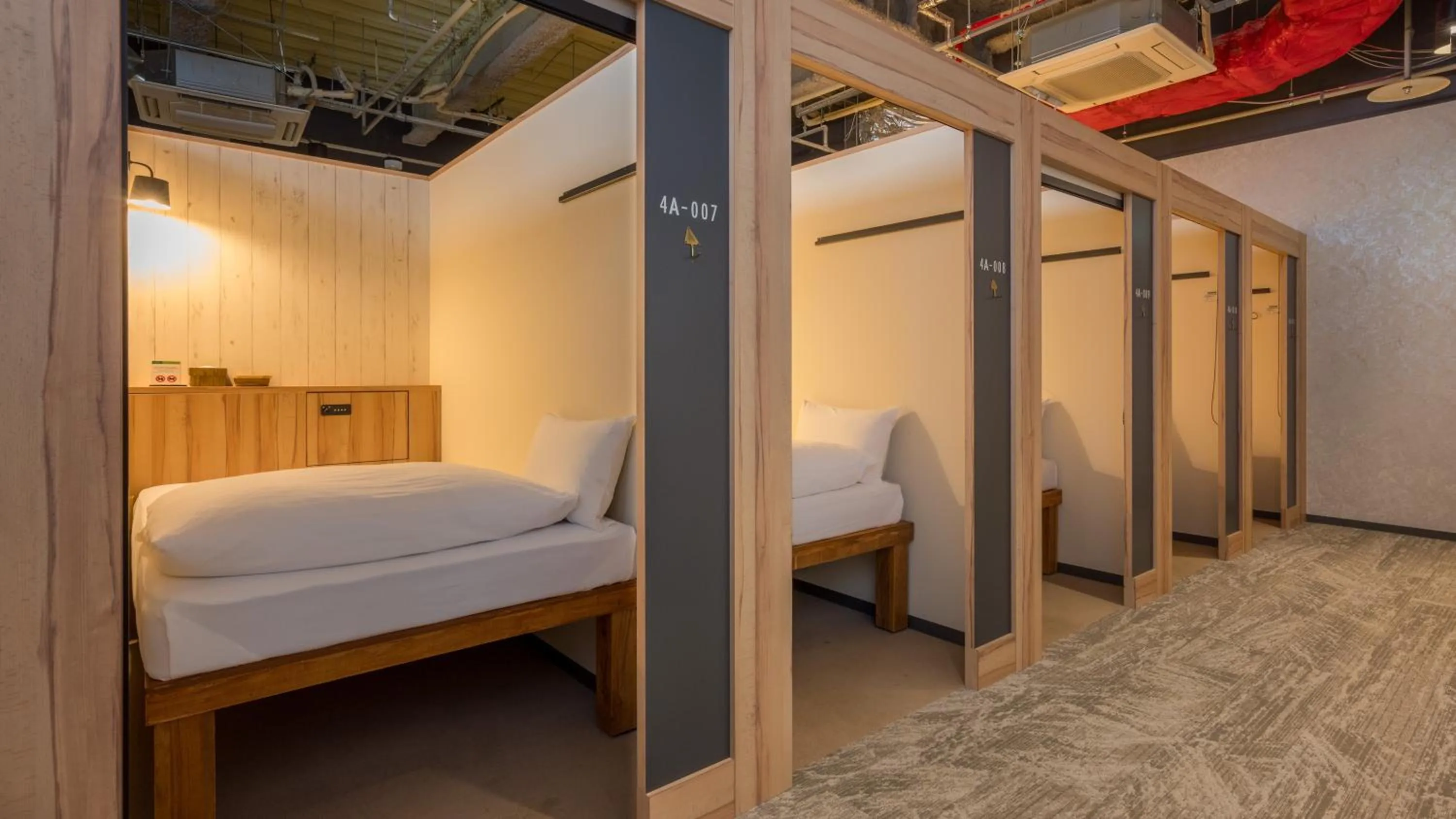 Bed in EIGHT POINT INN Kanazawa