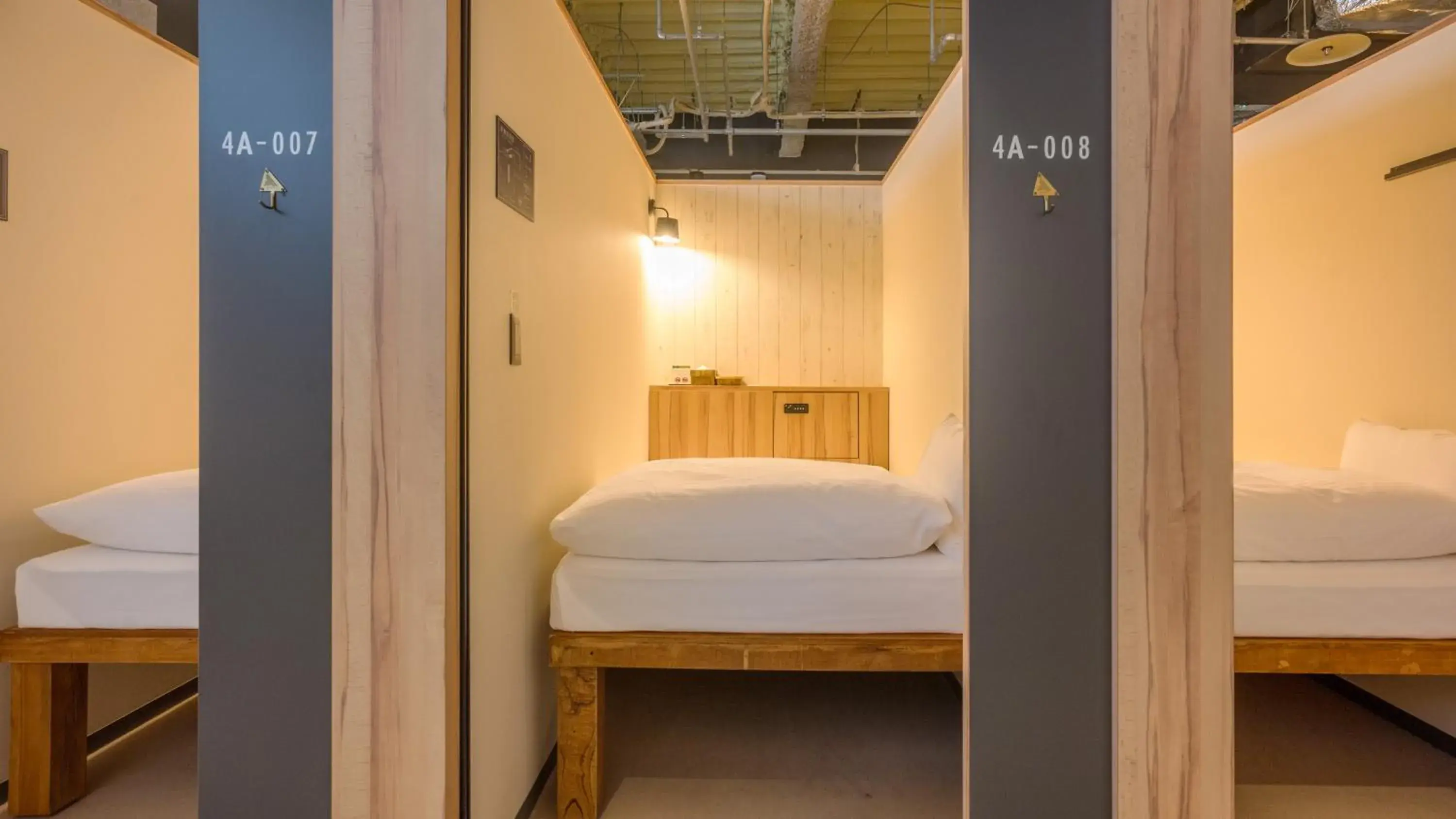 Bed in EIGHT POINT INN Kanazawa Bed in EIGHT POINT INN Kanazawa