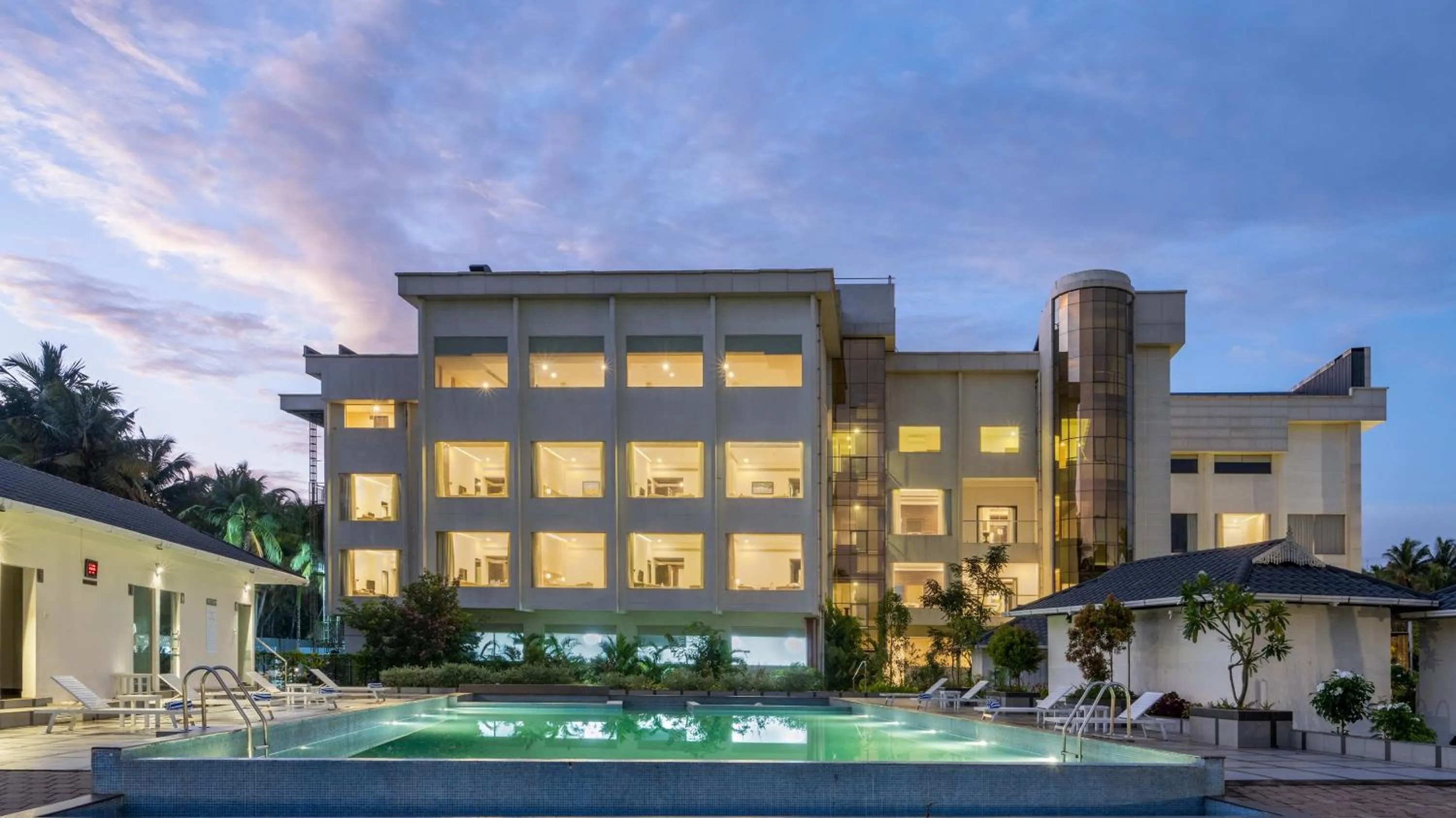 Blue Serene Backwater Resort