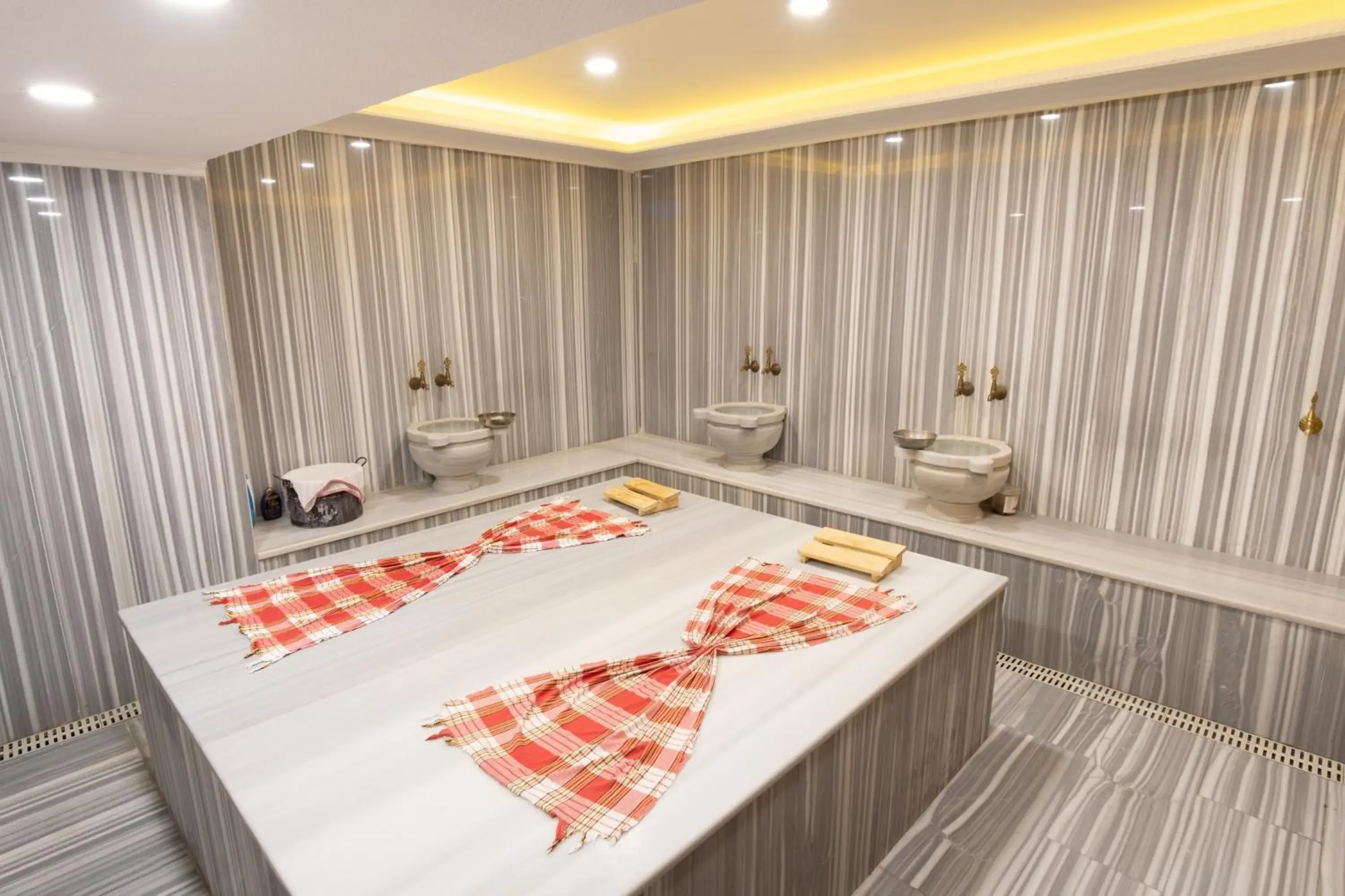 Steam room, Bed in Orange Hotel & Spa Steam room, Bed in Orange Hotel & Spa