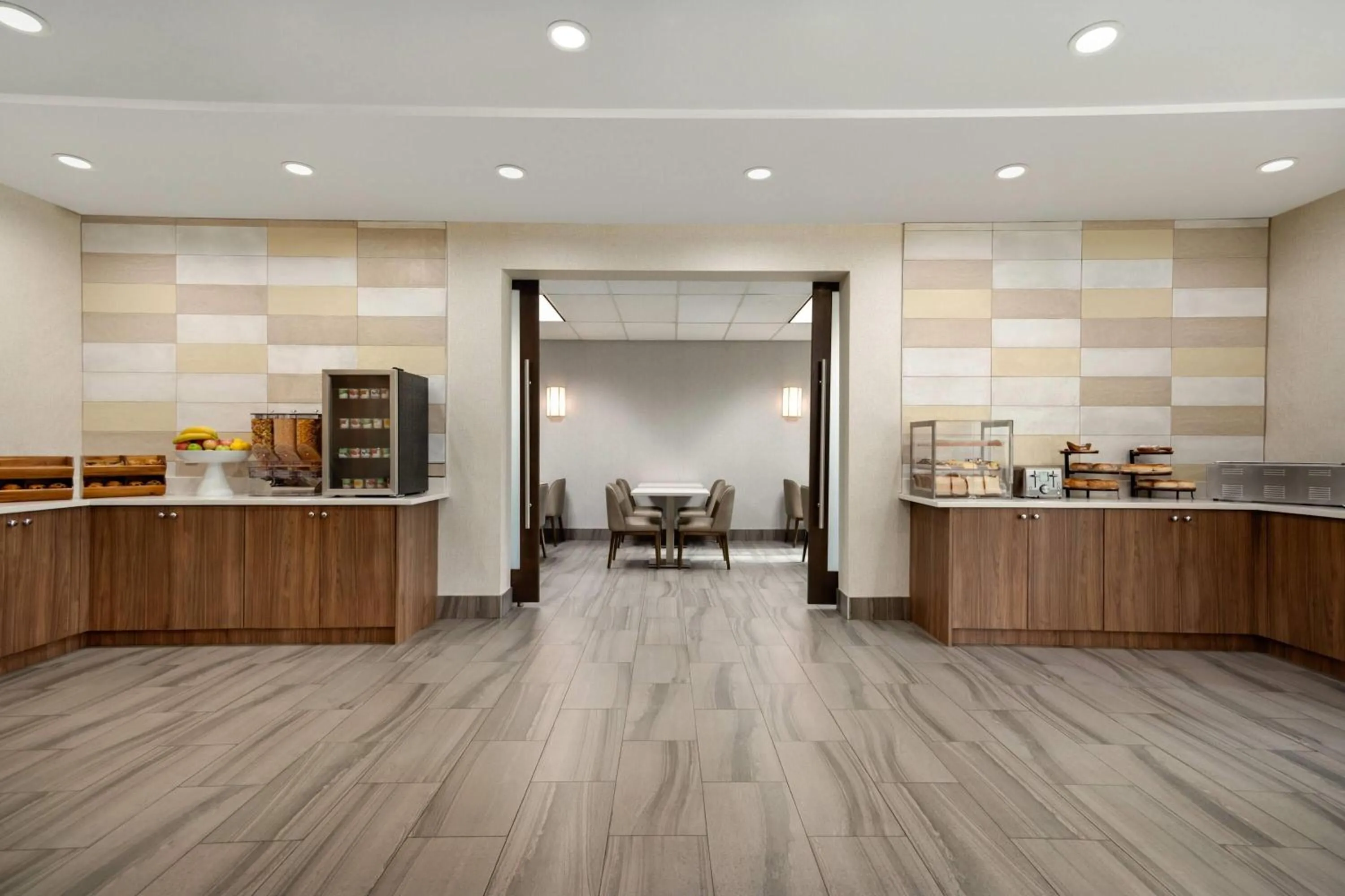 Restaurant/places to eat in La Quinta Inn by Wyndham Vancouver Airport