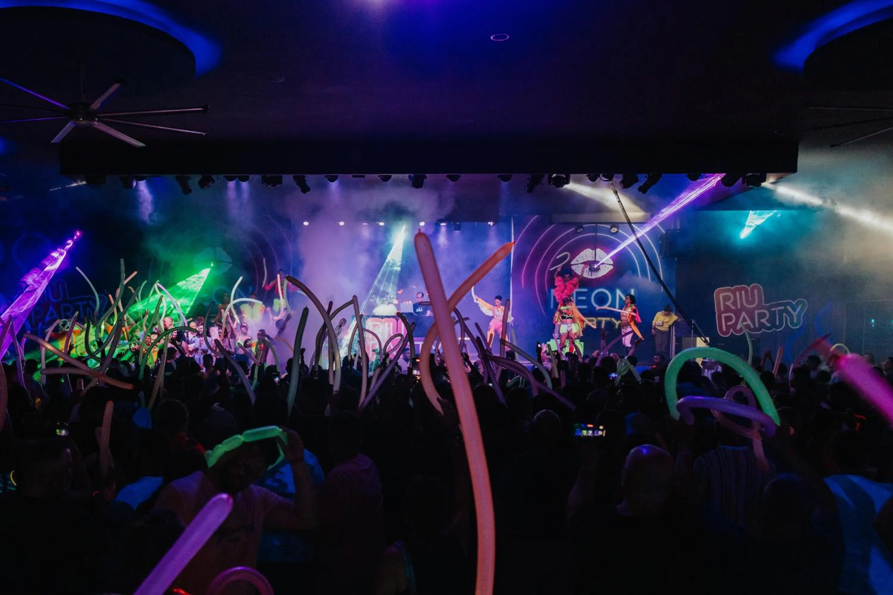 Evening entertainment in Riu Tequila - All Inclusive