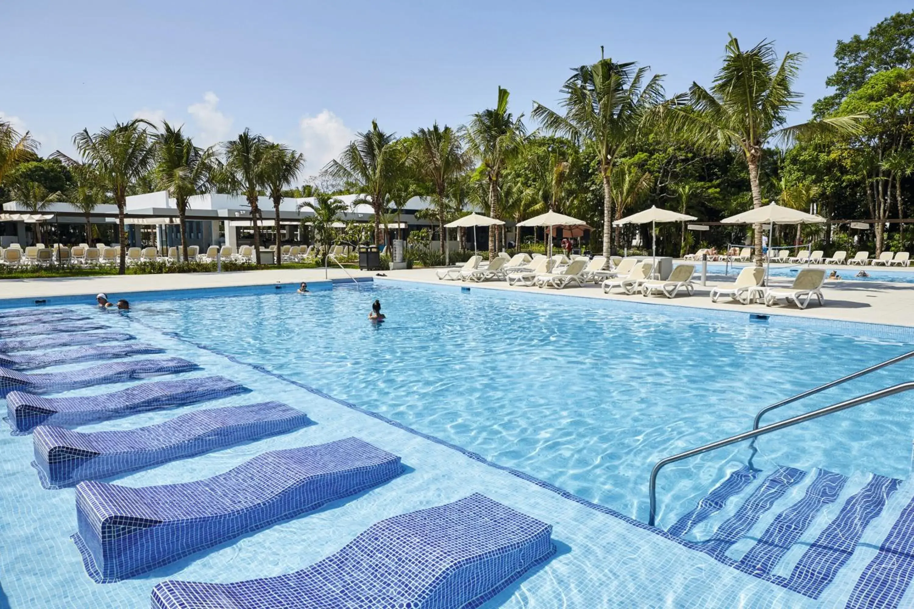 Swimming pool in Riu Tequila - All Inclusive Swimming pool in Riu Tequila - All Inclusive