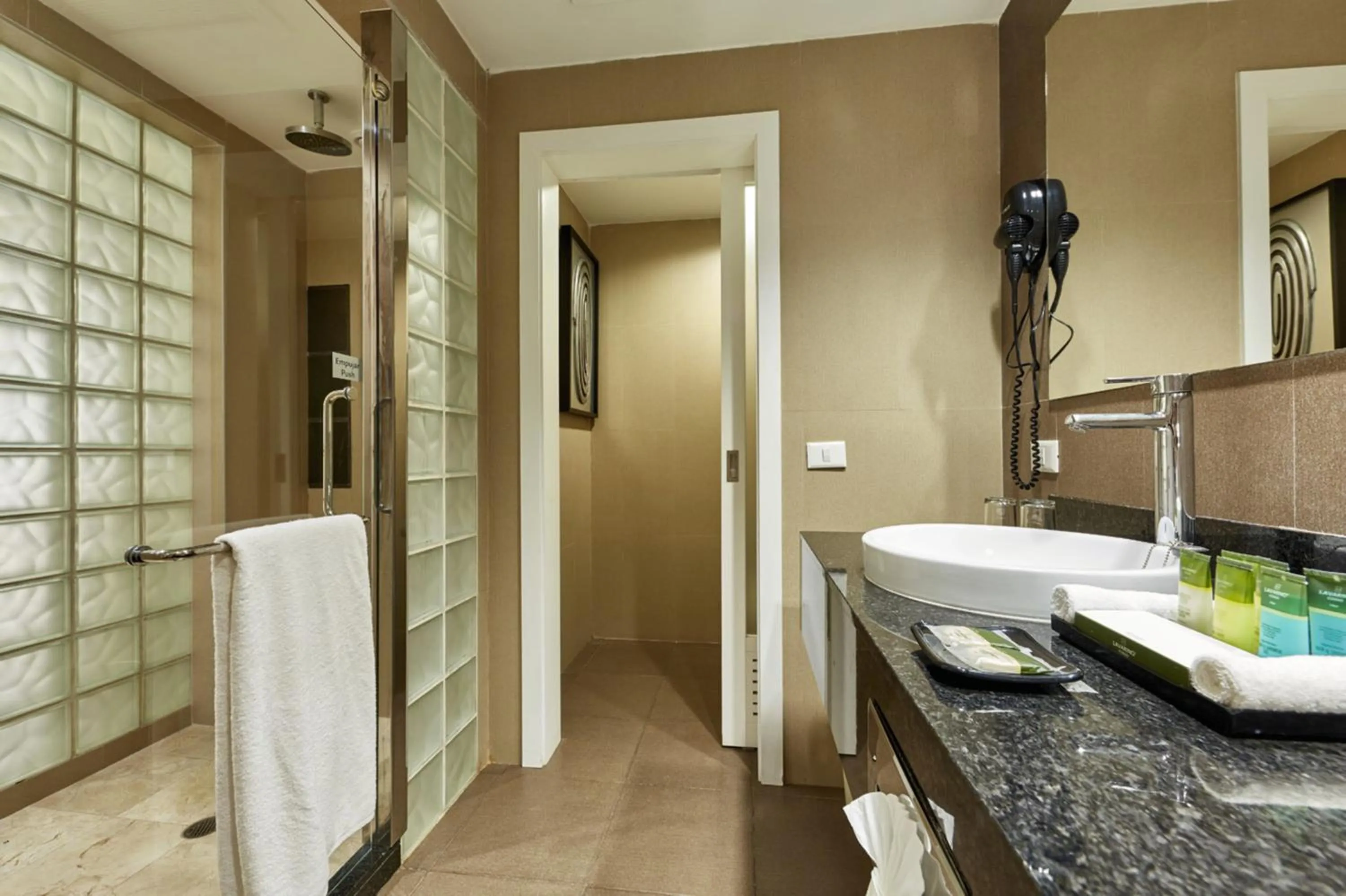 Bathroom in Riu Yucatan - All Inclusive