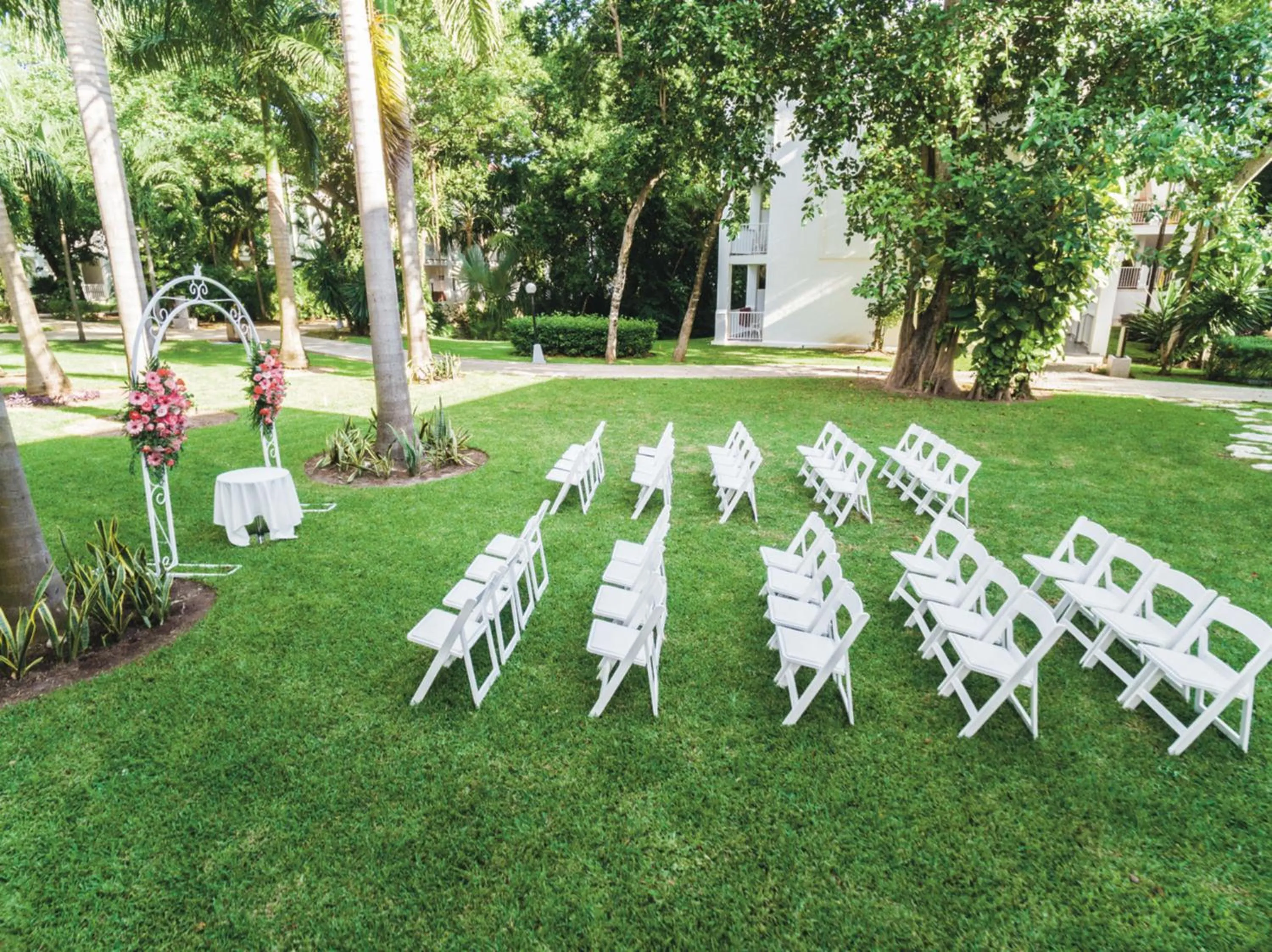 Garden in Riu Yucatan - All Inclusive