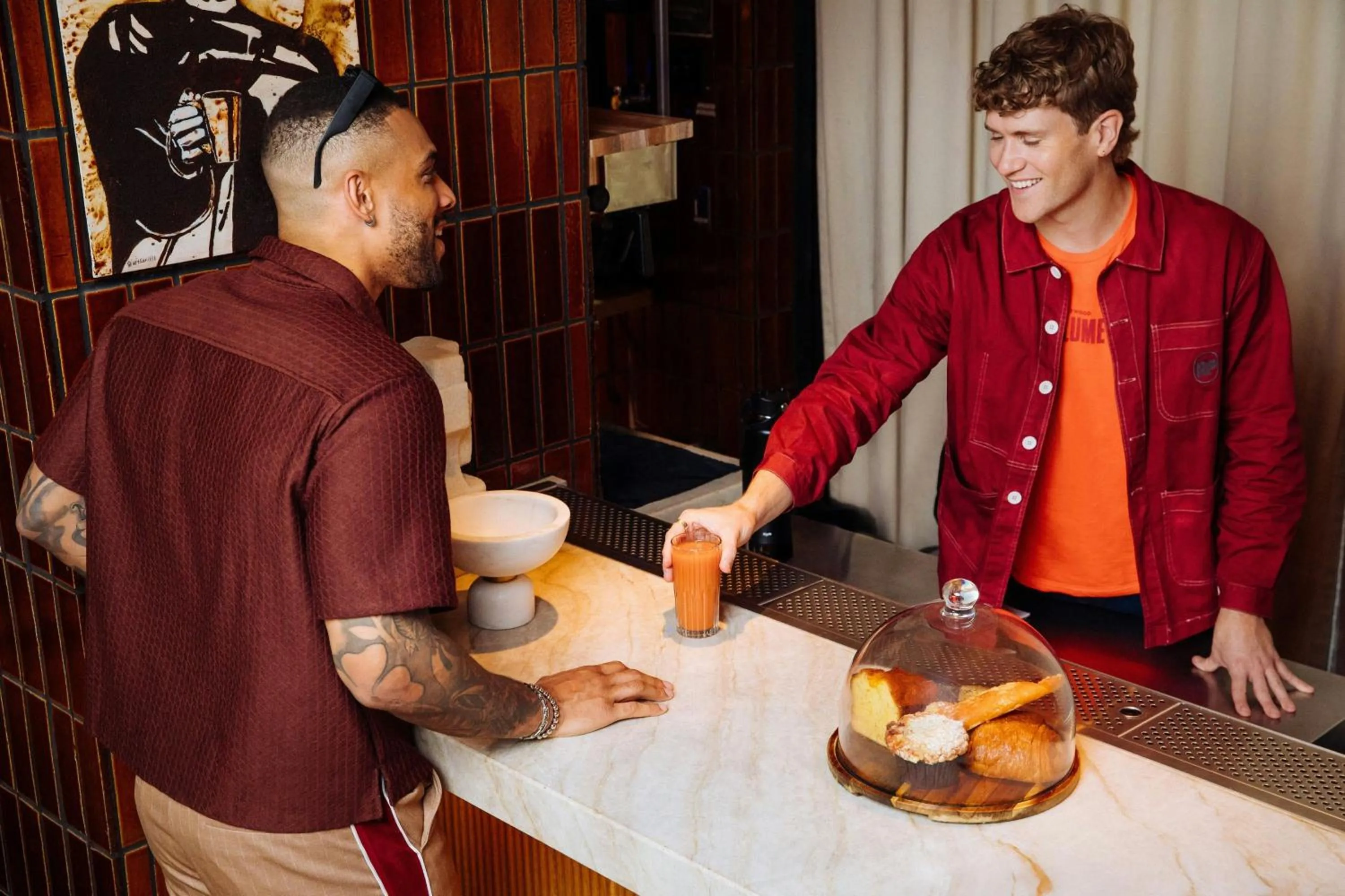 Lounge or bar in HOLLYWOOD VOLUME, a Tribute Portfolio Hotel