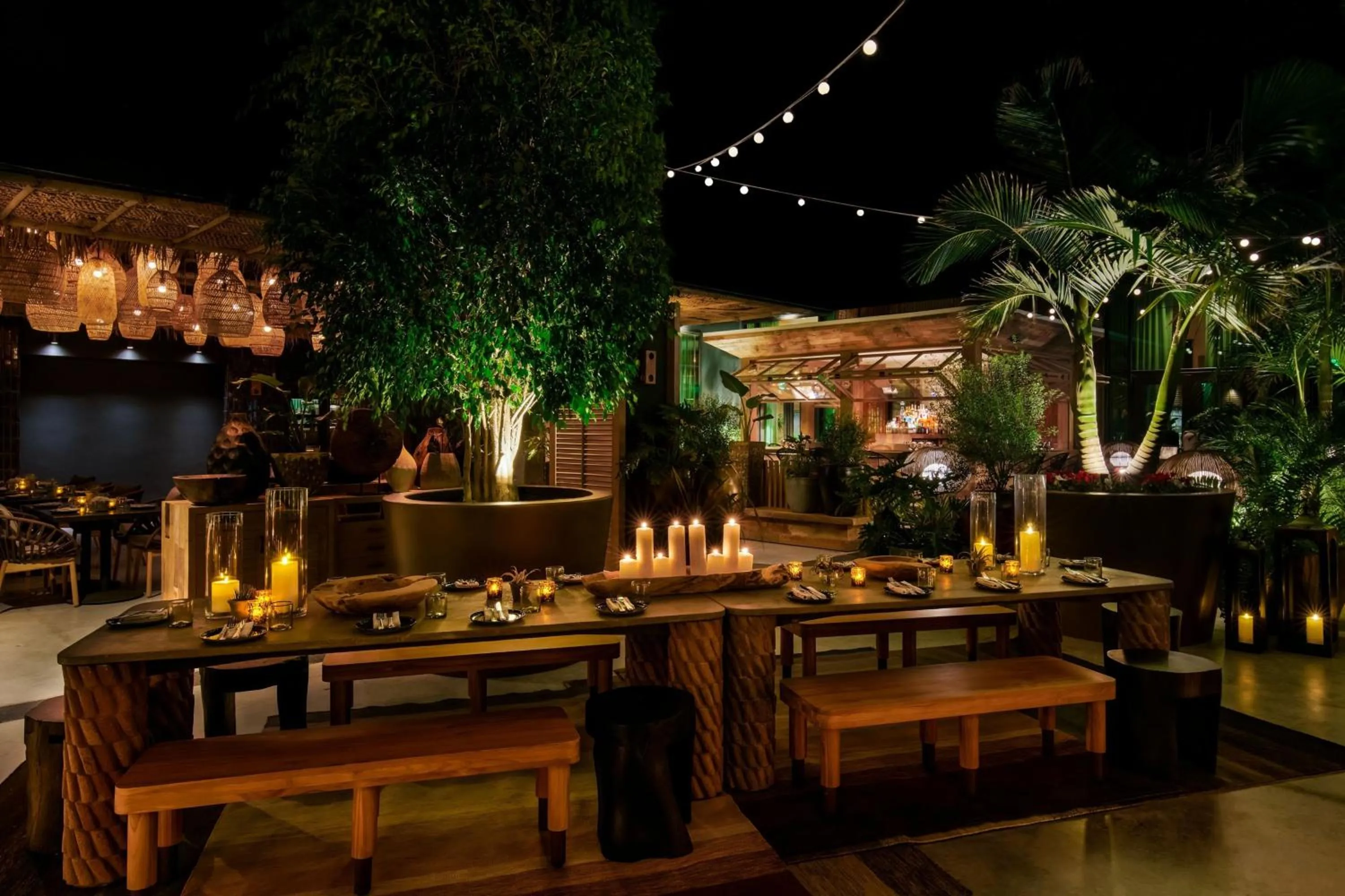 Restaurant/places to eat in HOLLYWOOD VOLUME, a Tribute Portfolio Hotel