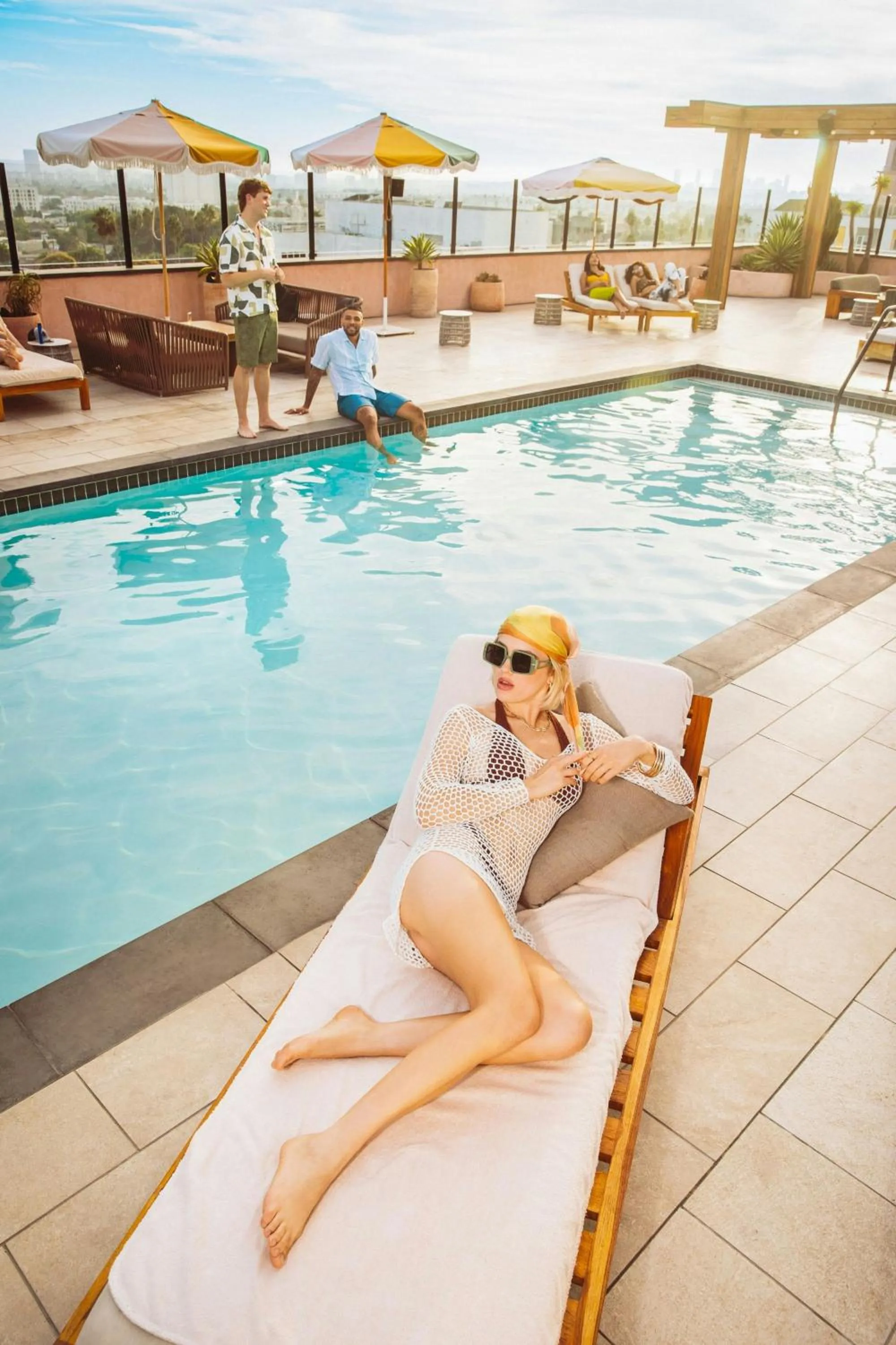 Swimming pool in HOLLYWOOD VOLUME, a Tribute Portfolio Hotel