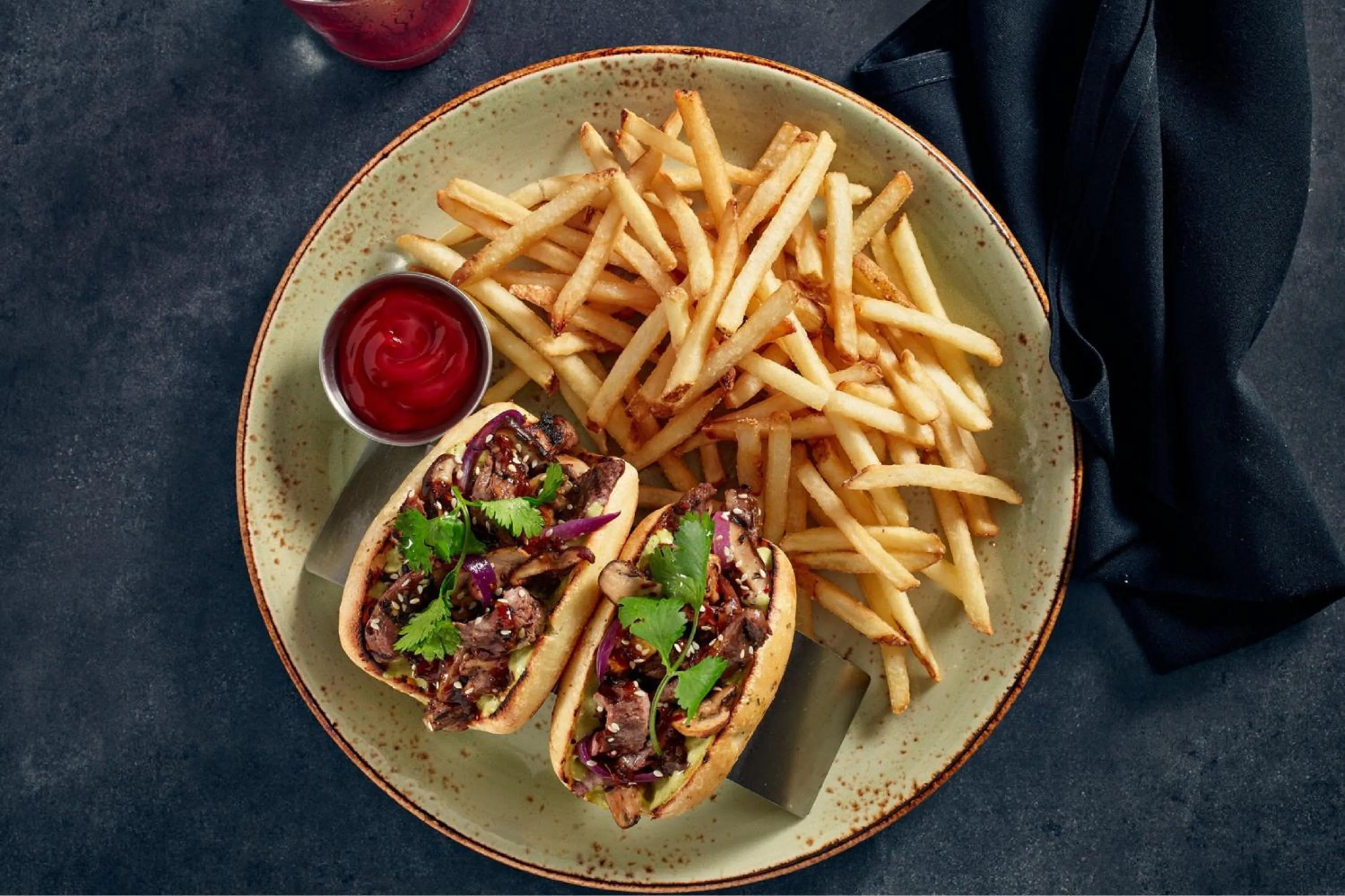 Restaurant/places to eat in Niagara Falls Marriott on the Falls